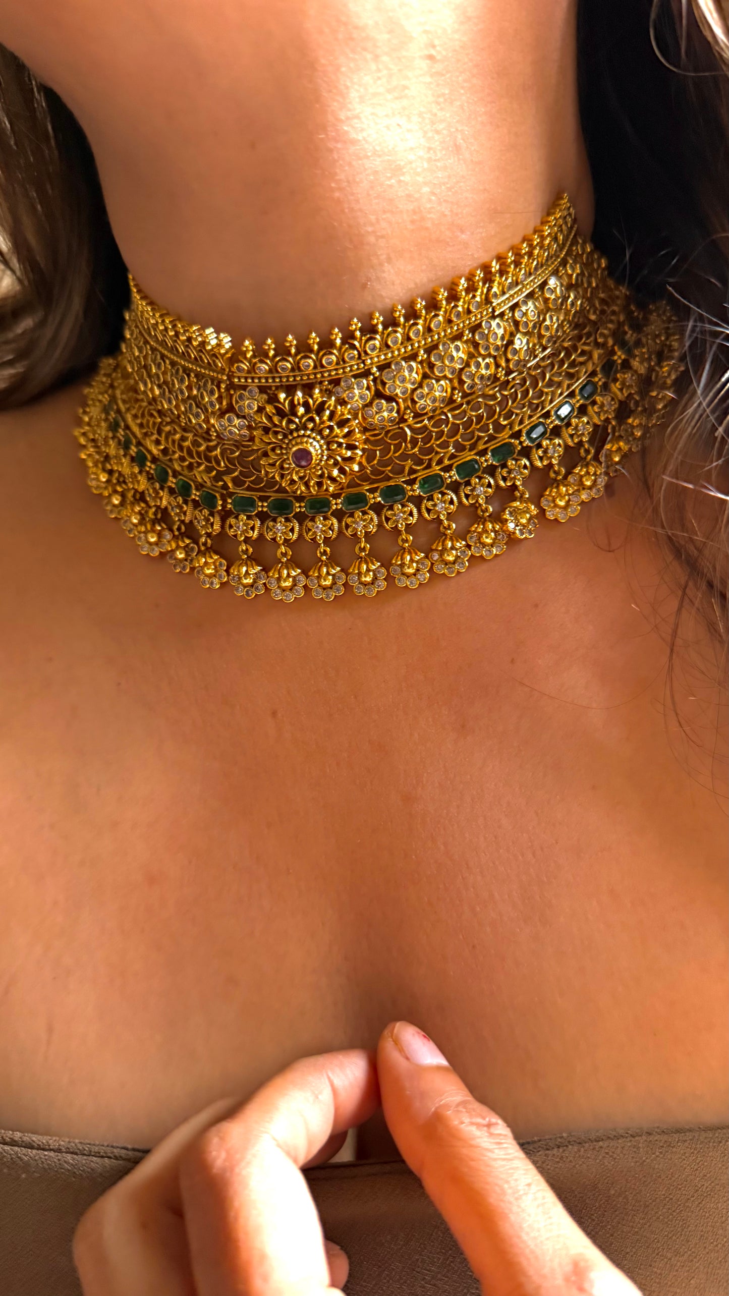Emerald South inspired choker necklace