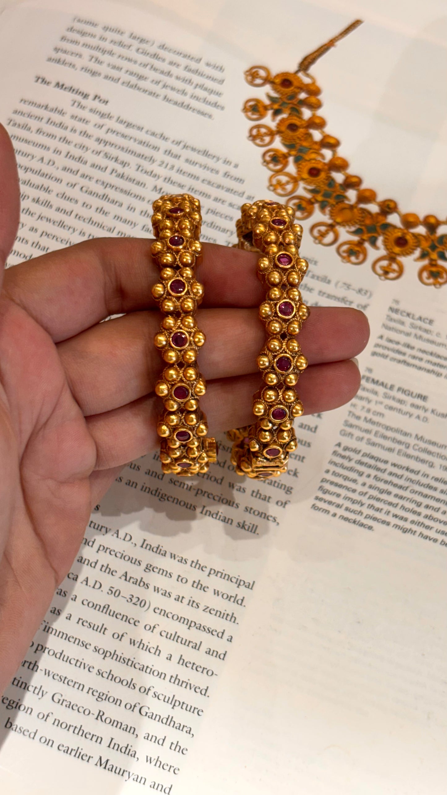 Ruby dull gold Rajwada Bangles