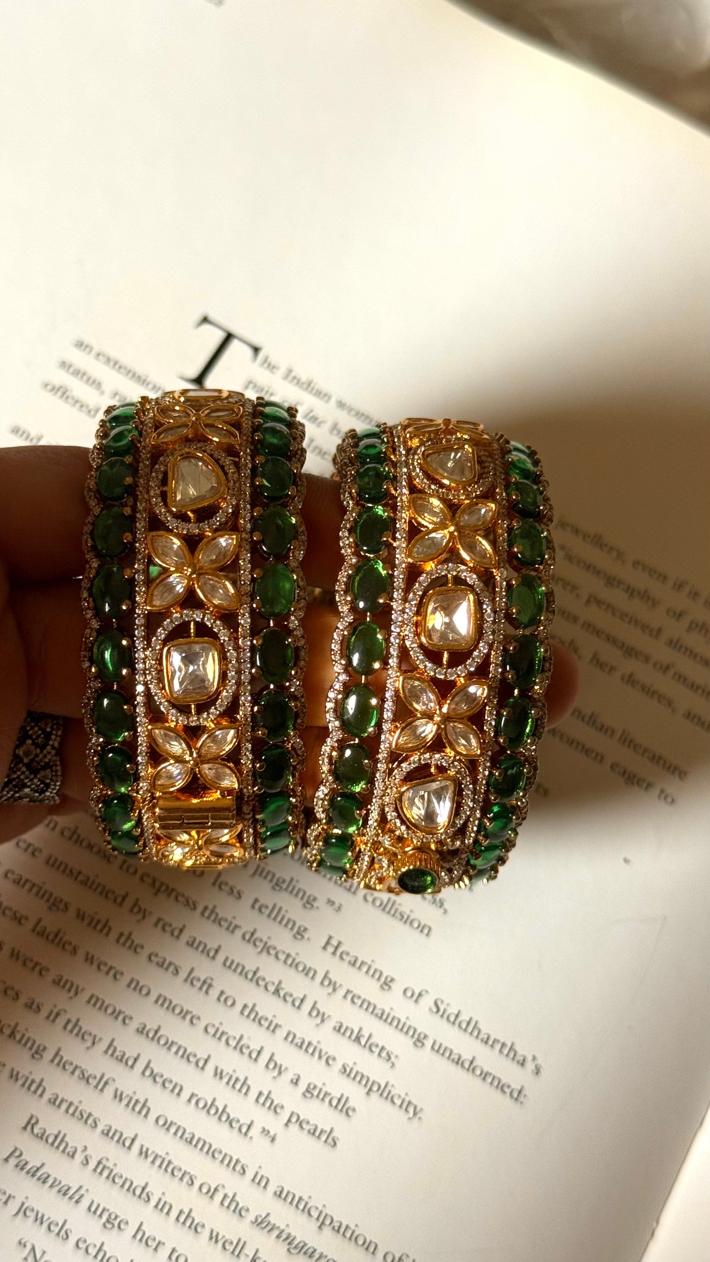 Emerald doublet Moissanite openable bangle
