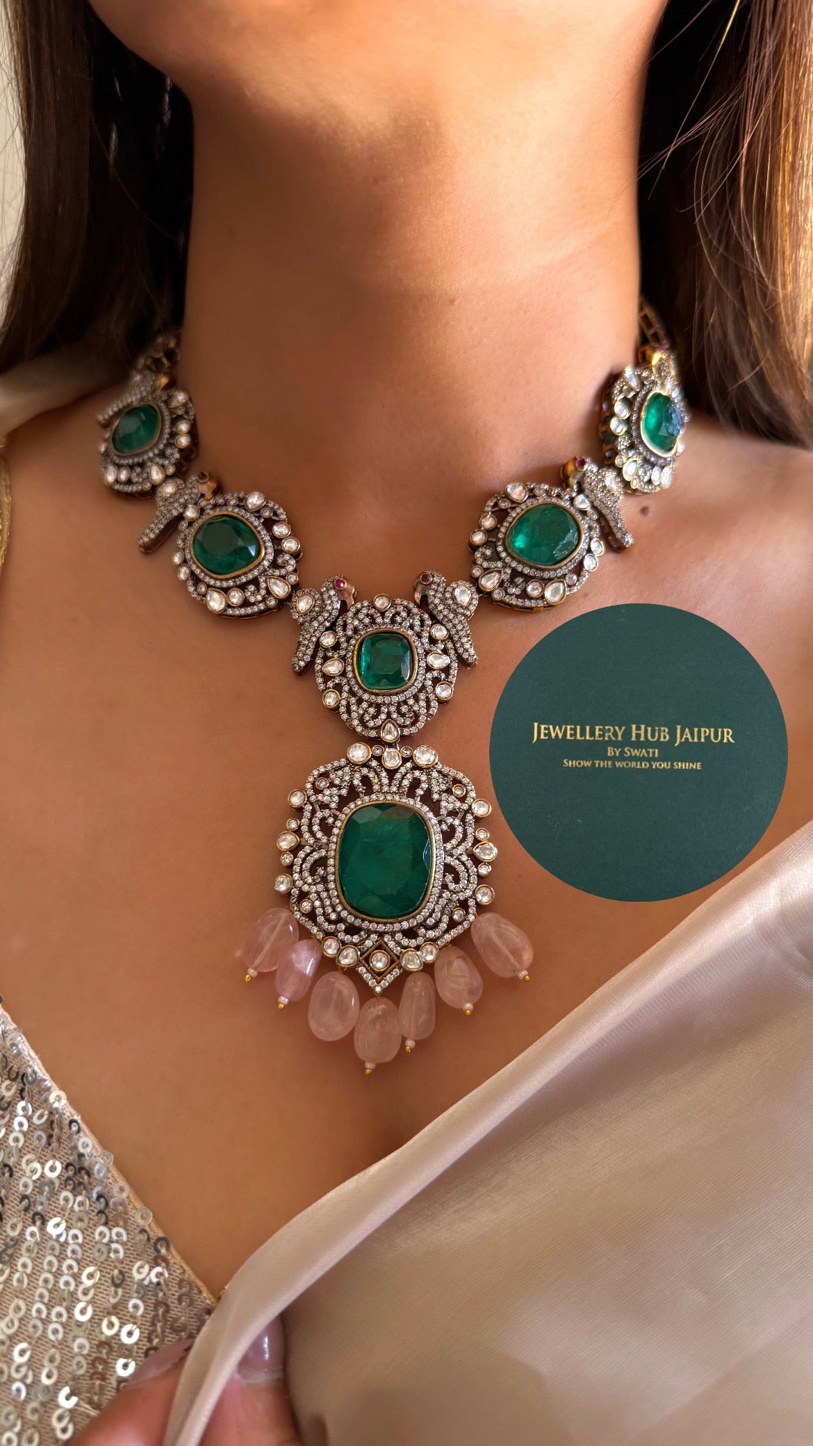 Emerald long necklace with earrings