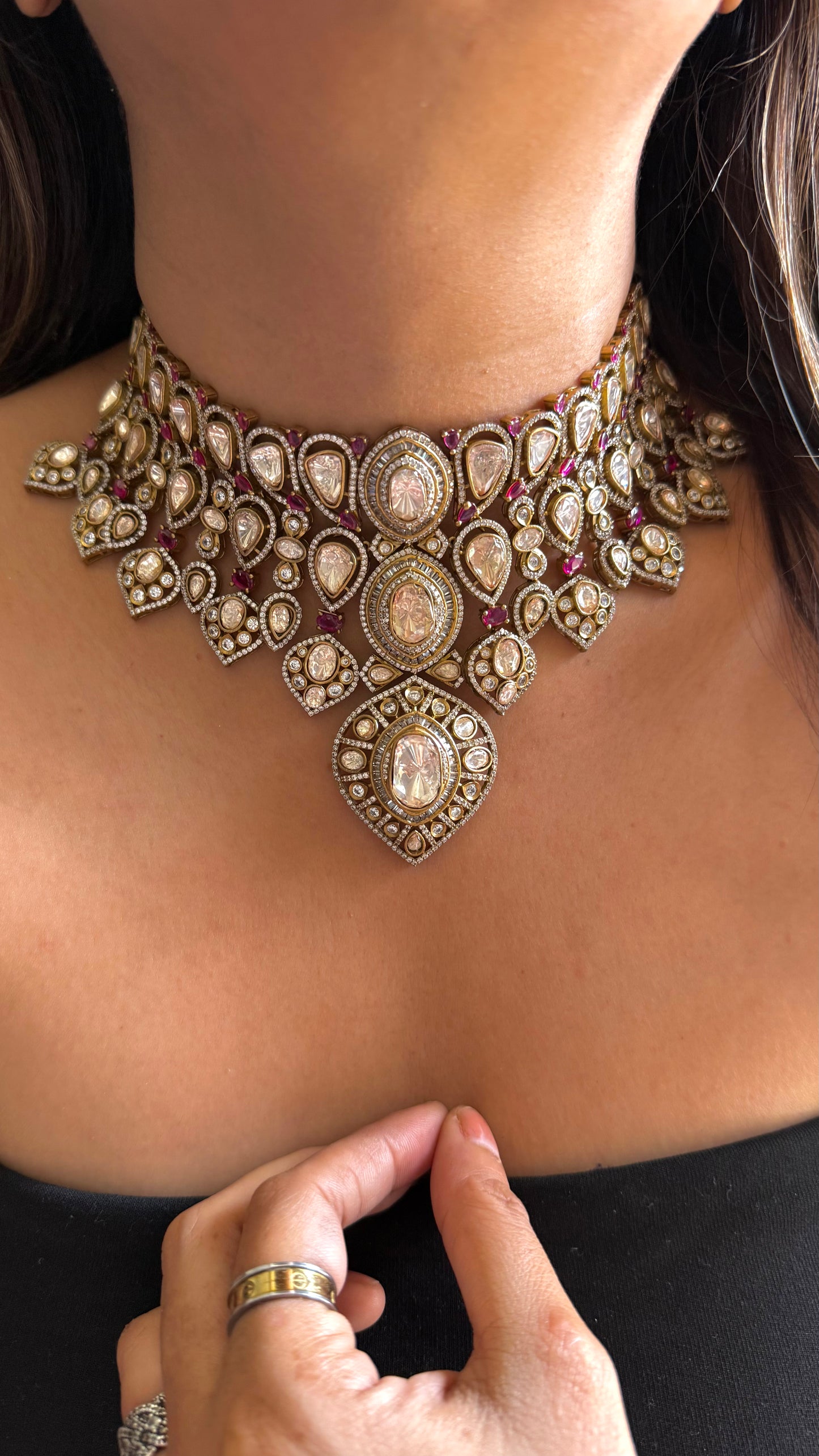 Ruby Victorian Lv Shade choker Necklace