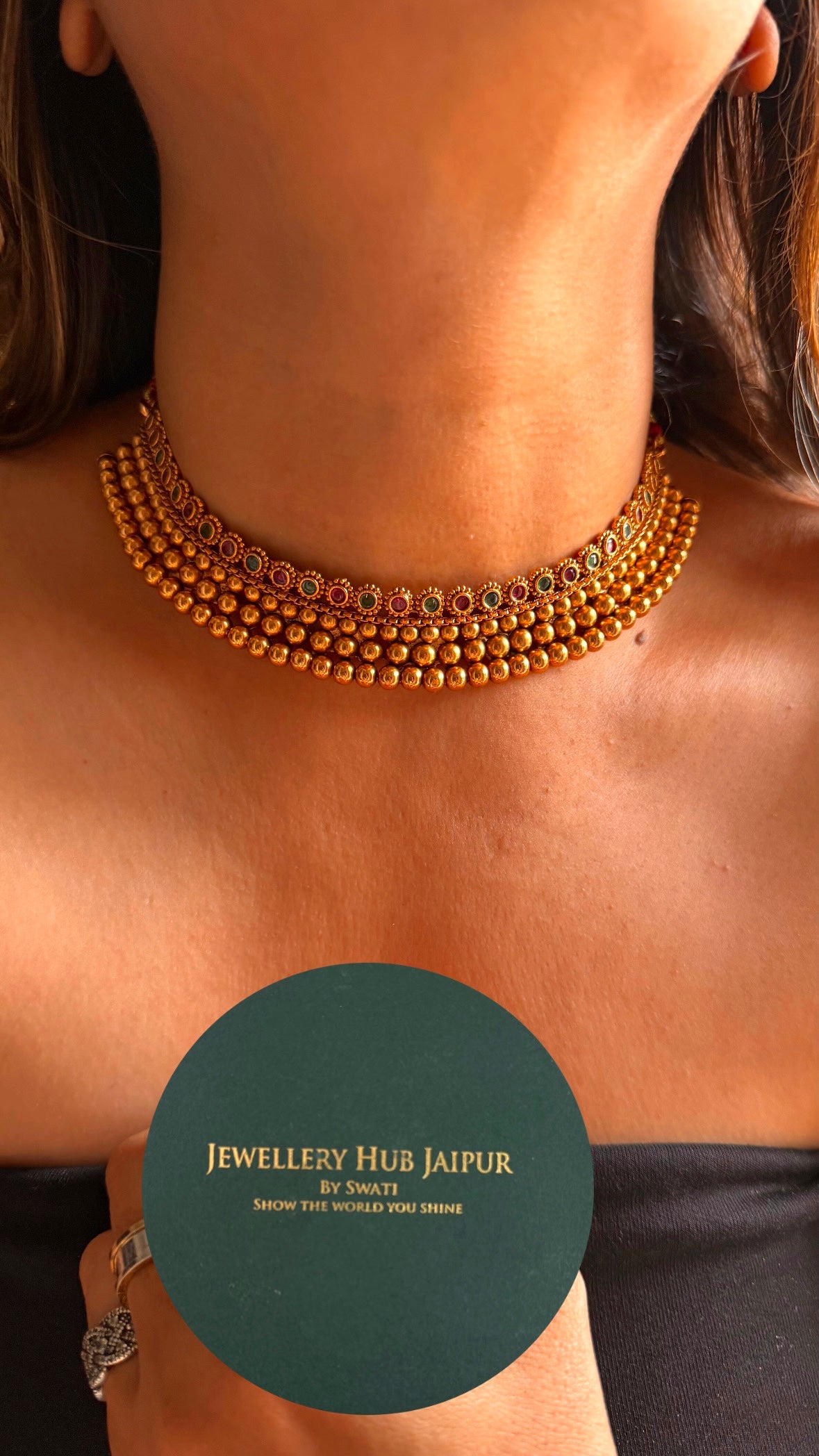 Dull gold ruby & emerald choker Necklace
