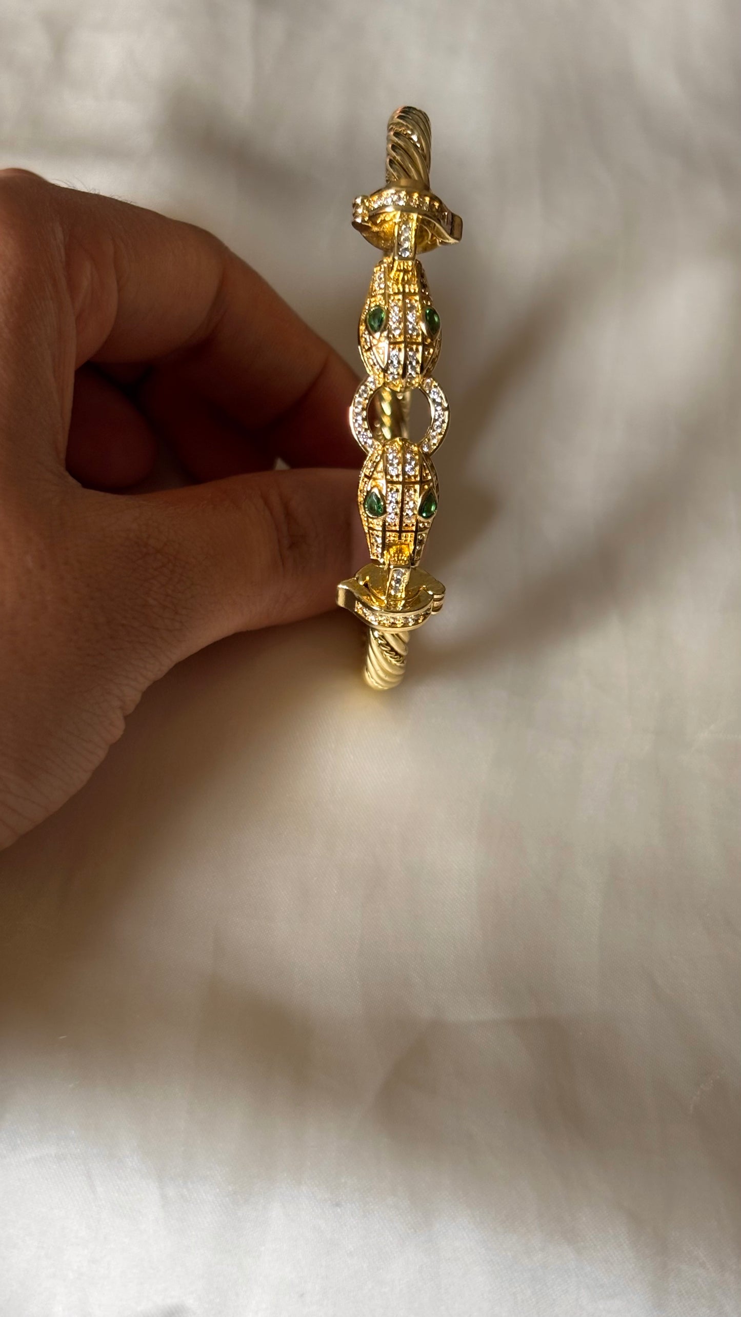 Gold  leopard ring bracelet