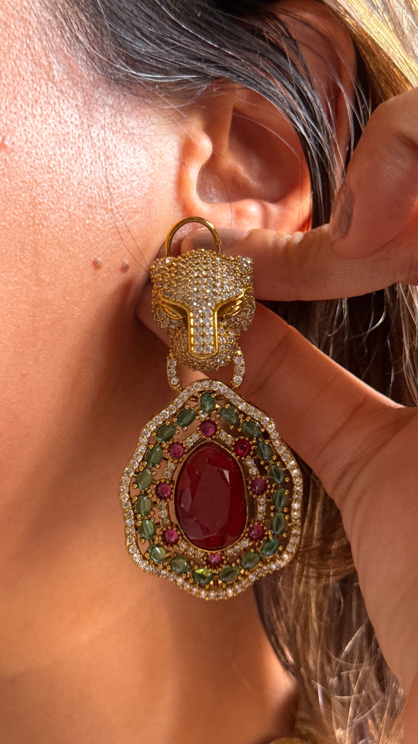 Ruby doublet with emerald cocktail leopard collar necklace