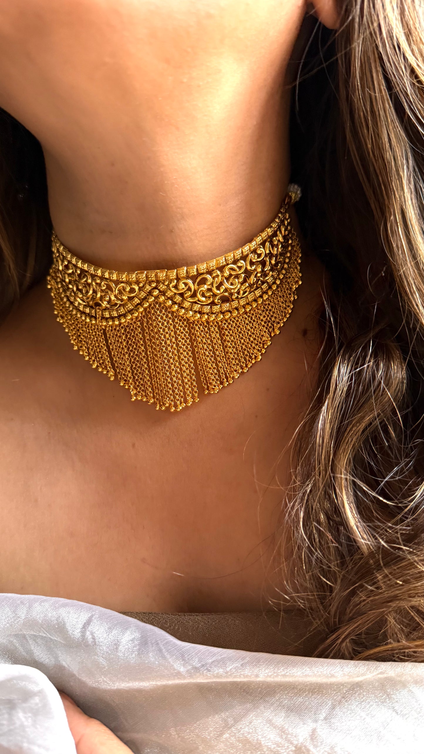 Dubai gold inspired collar style choker