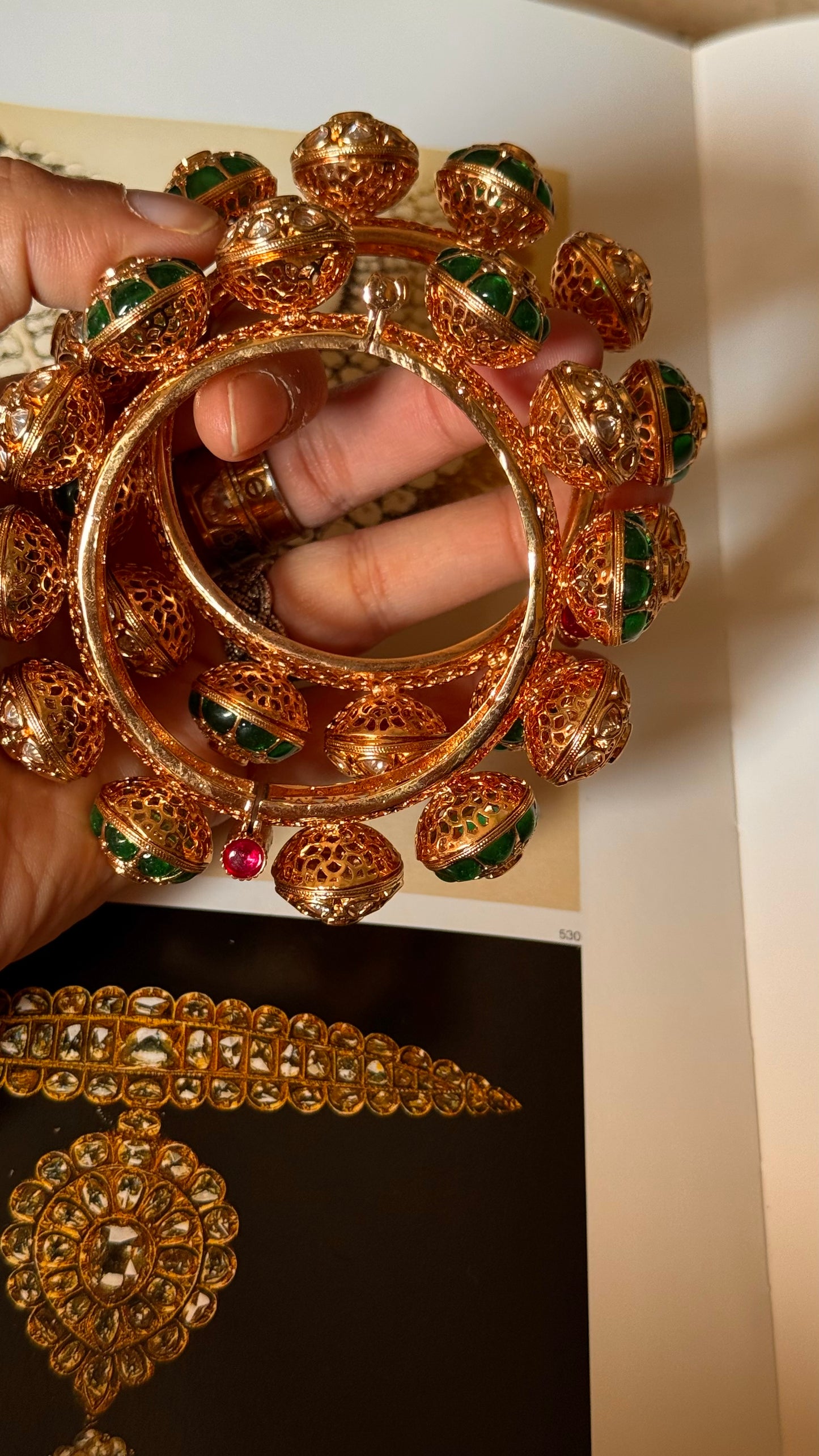 Emerald Moissanite takkar bangdi bangles