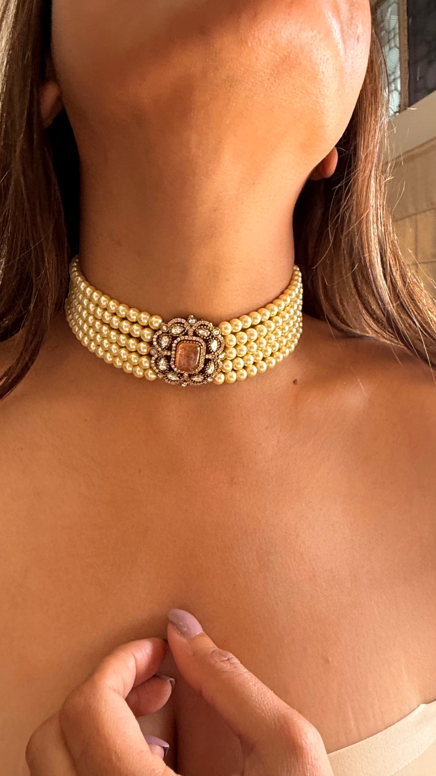 Heer Peach Victorian minimalist choker