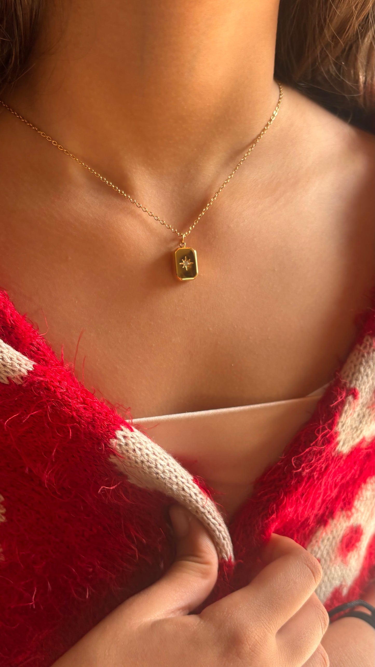 designer star gold necklace