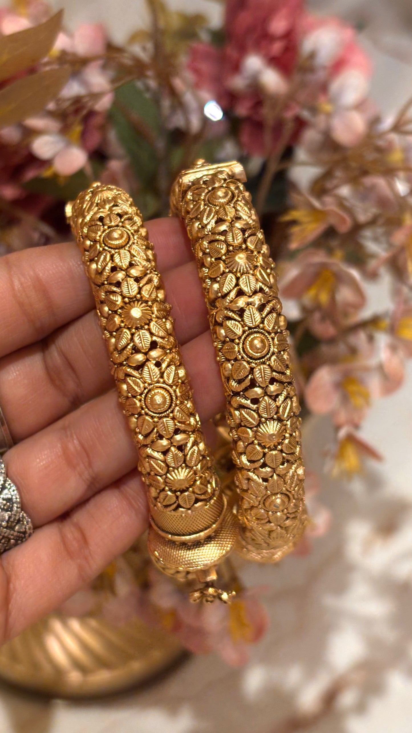 Floral  Nakshi rajwada bangle
