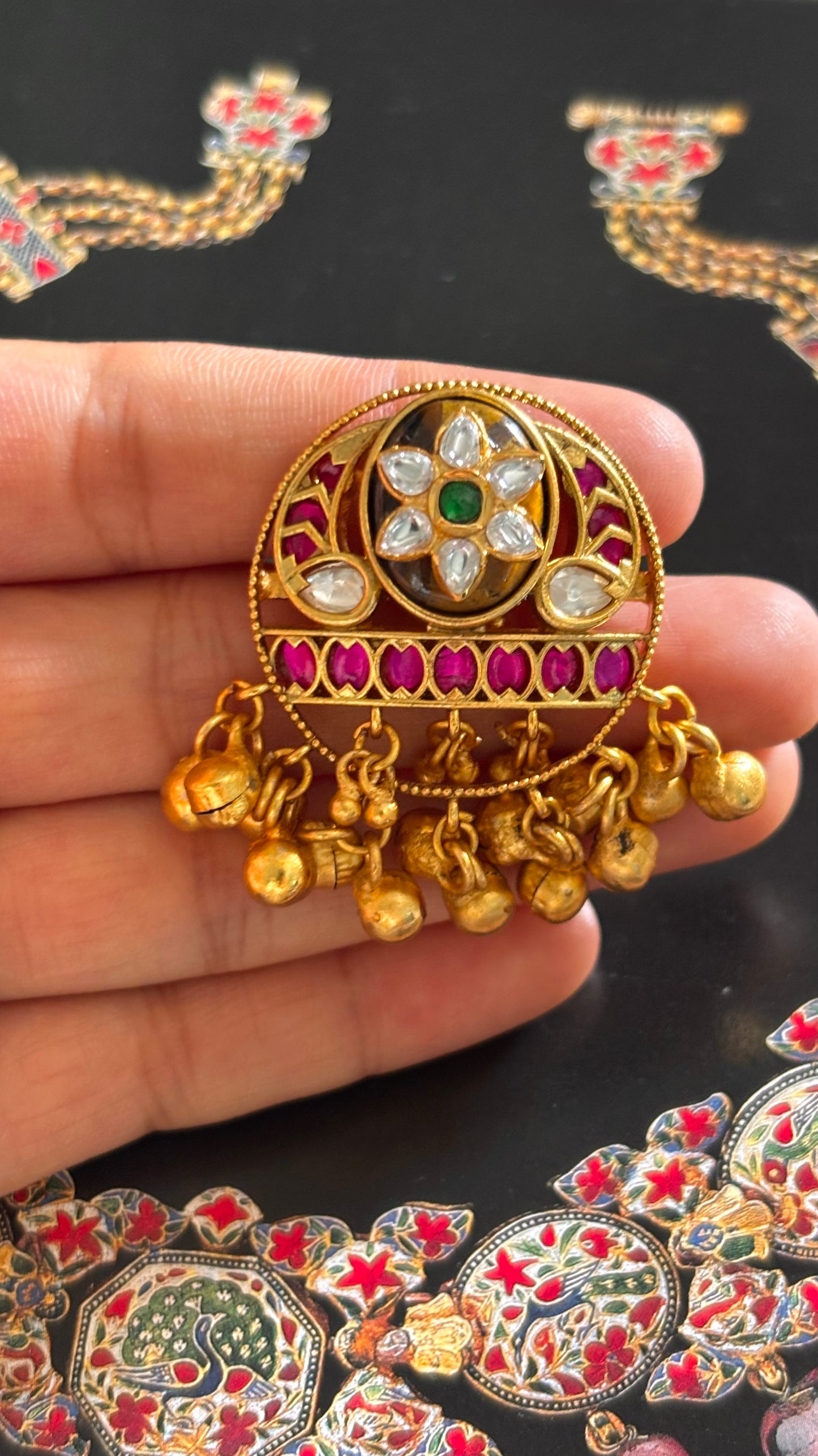 Granite inlay with emerald & rani pink rajwada ring