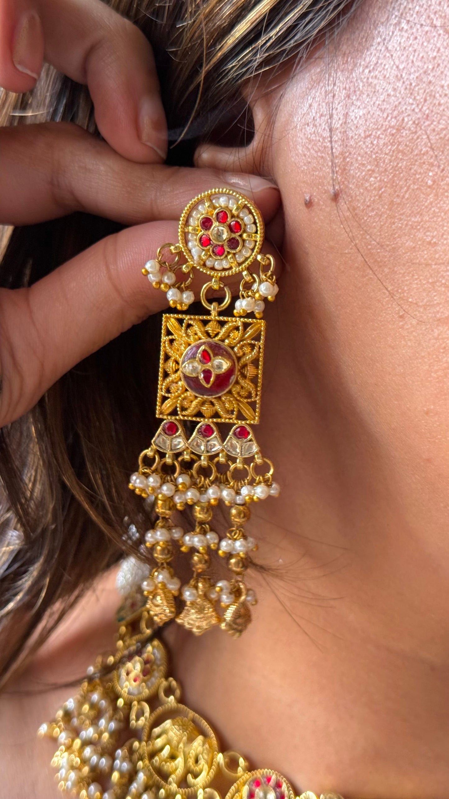 Heer golden rajwadi polki Kanthi necklace