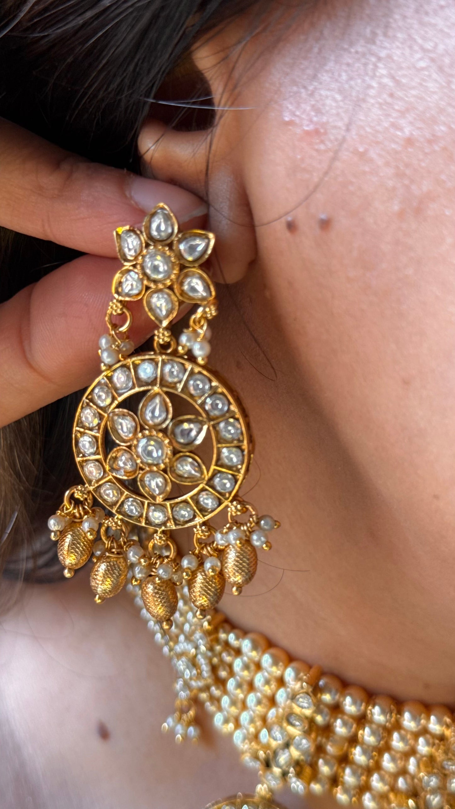 White Moissanite with gold drops rajwada choker Necklace