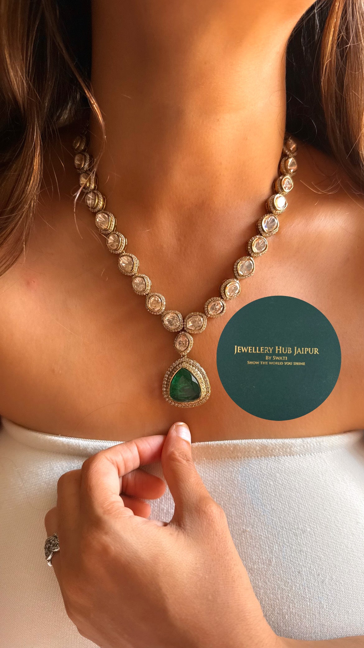 Emerald doublet & moissanite uncut polki collar set