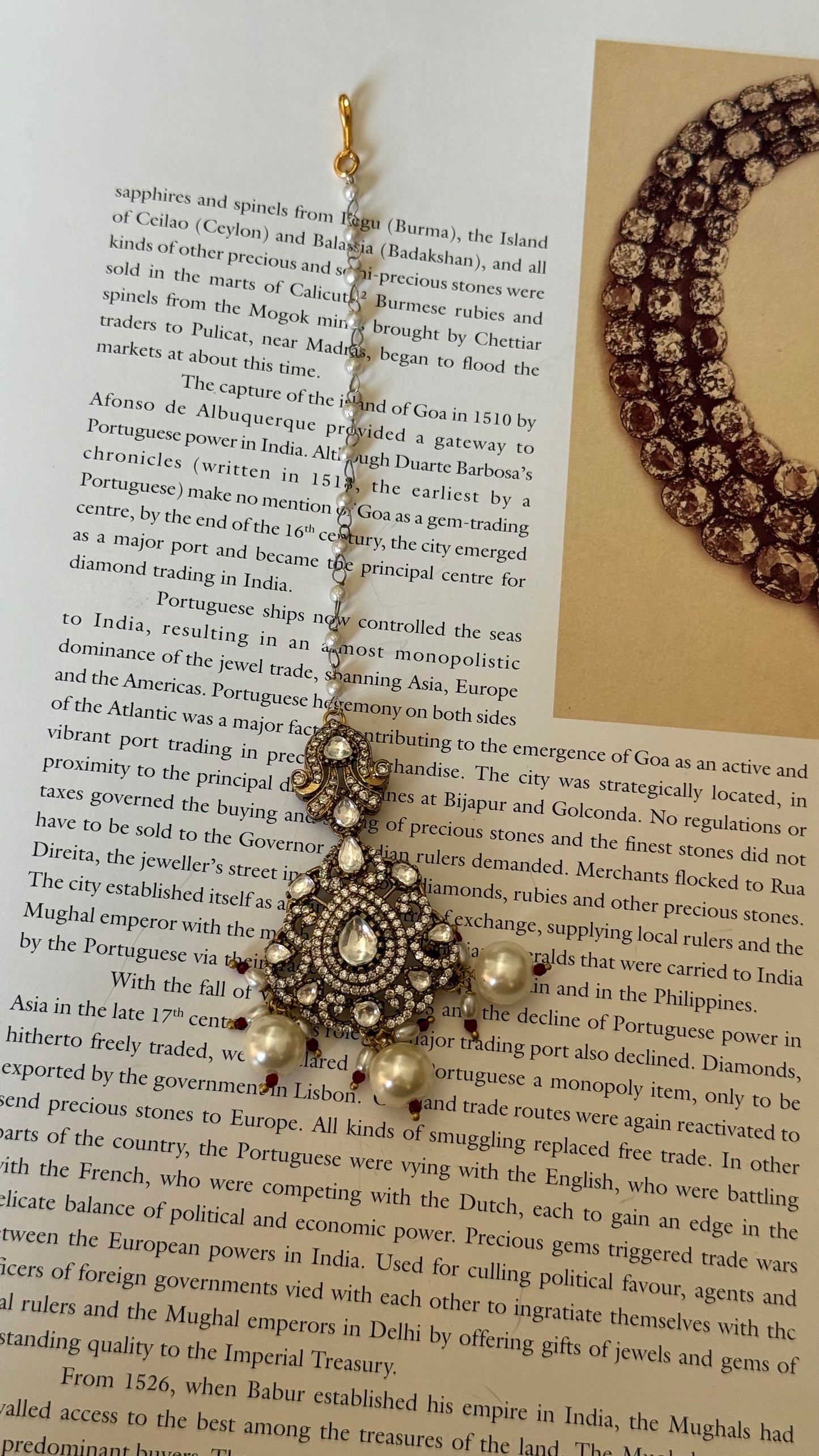 Pearl drop victorian maangtika