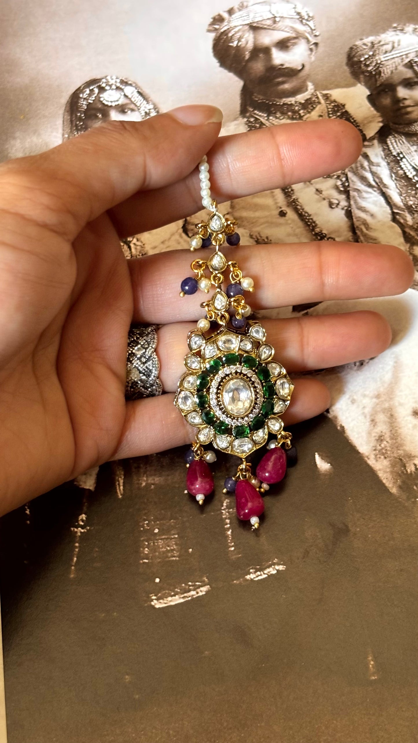 Emerald doublet moissanite with ruby drops Mangtika