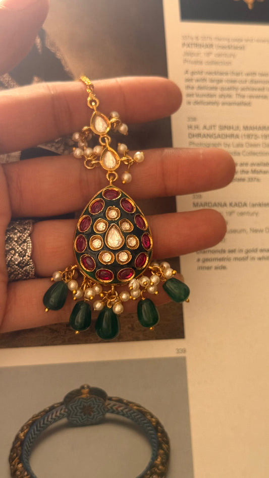 Rani pink pearl maangtika with emerald drops