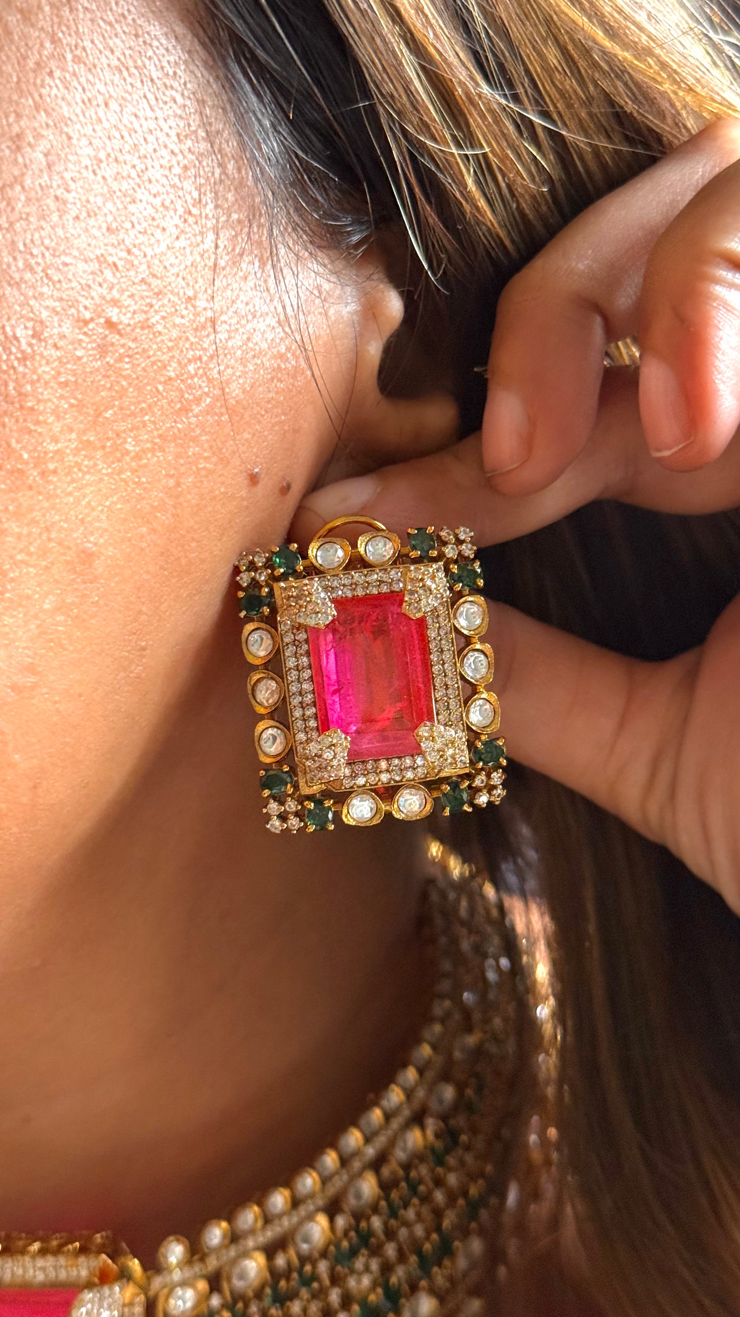 Hot pink Emerald designer choker
