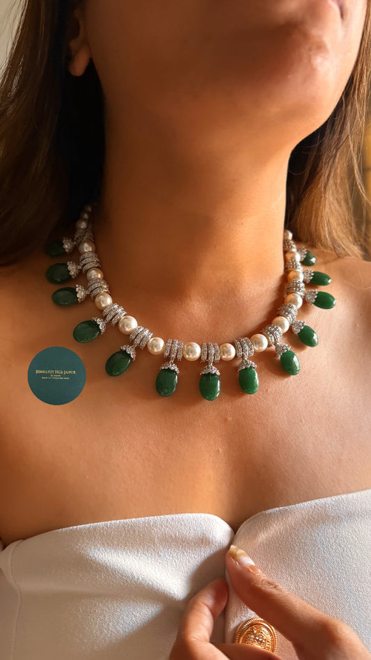 Emerald diamond & pearl collar set