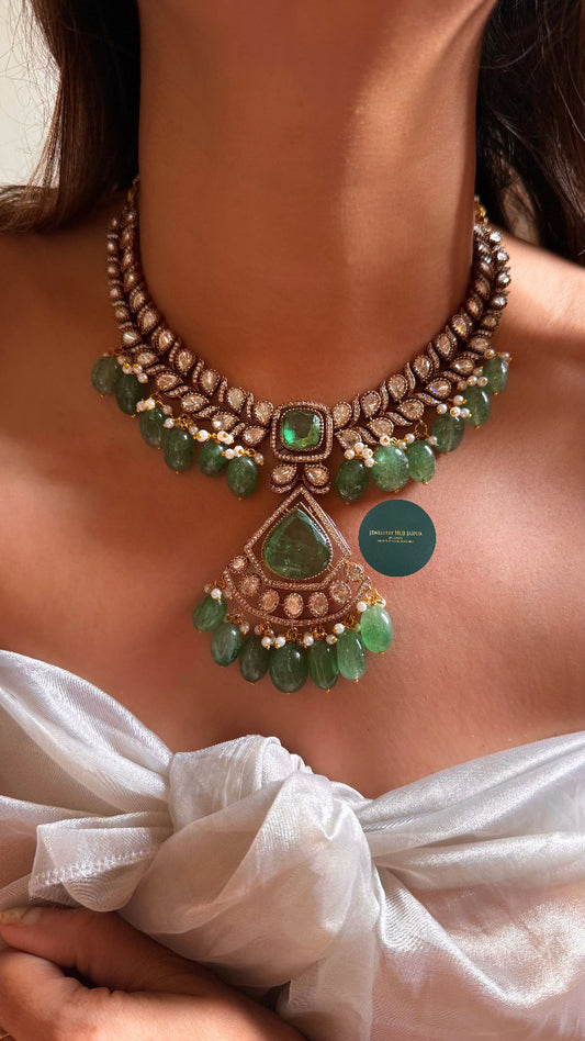 Mint doublet with mint drops collar set