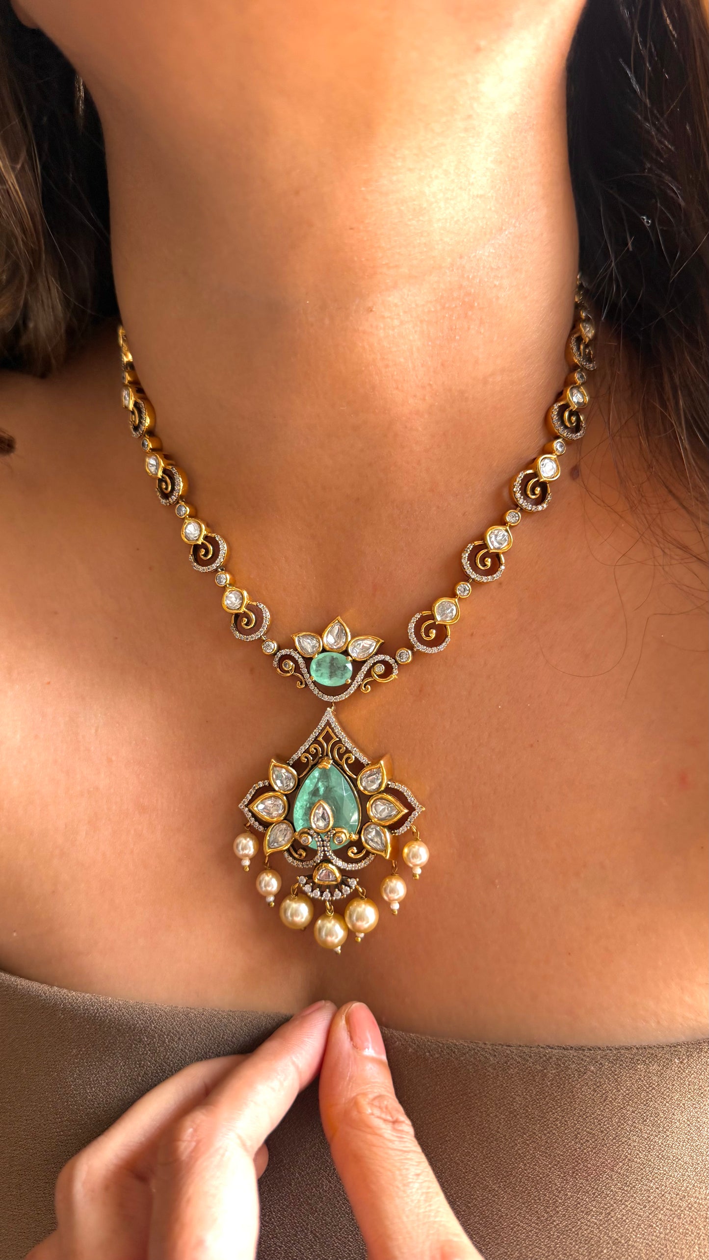 Mint Dual Polish Doublet necklace with pearl detailing
