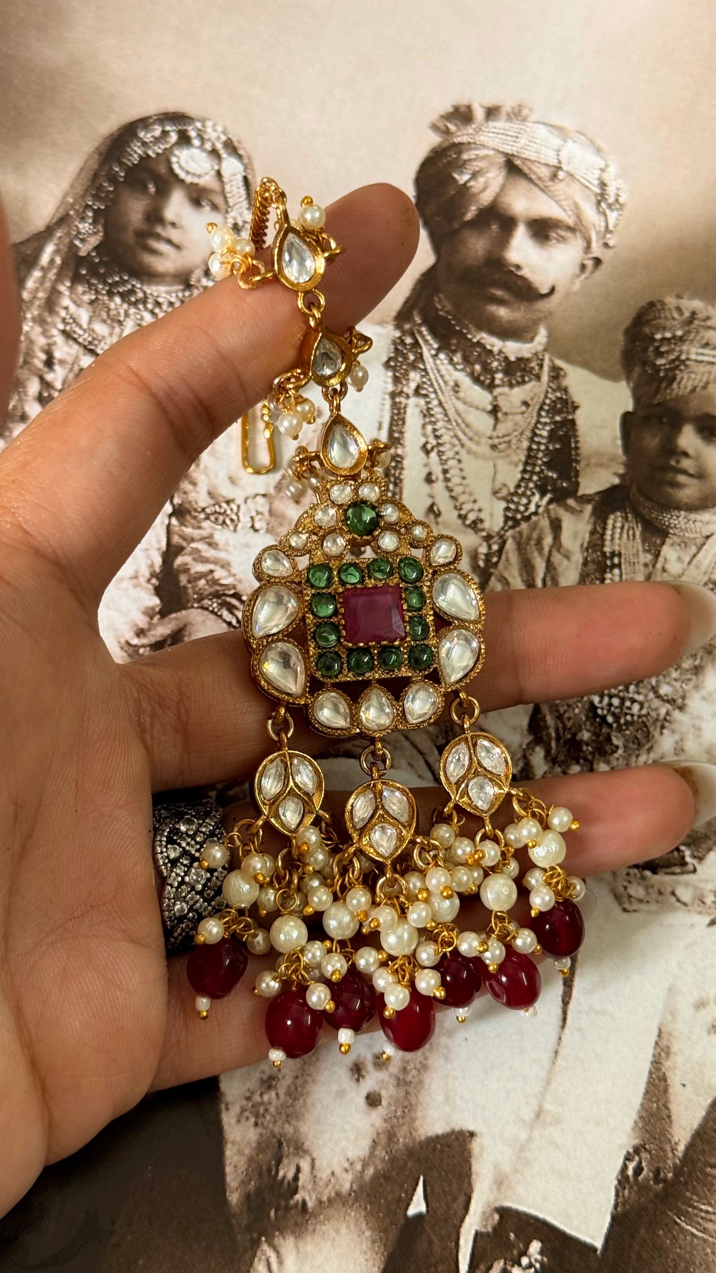 Ruby & emerald polki maangtika