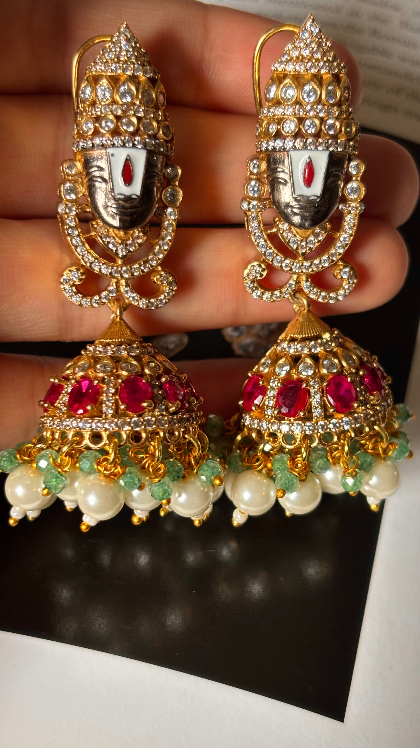 Lord venkateswara with mint pearl string pendant set