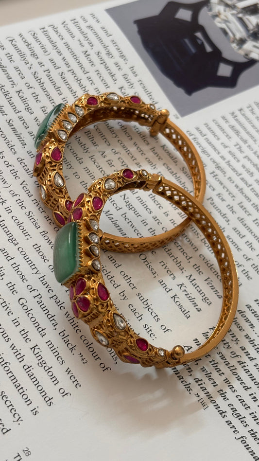 Amrapali inspired mint and rani pink bracelet (songle)