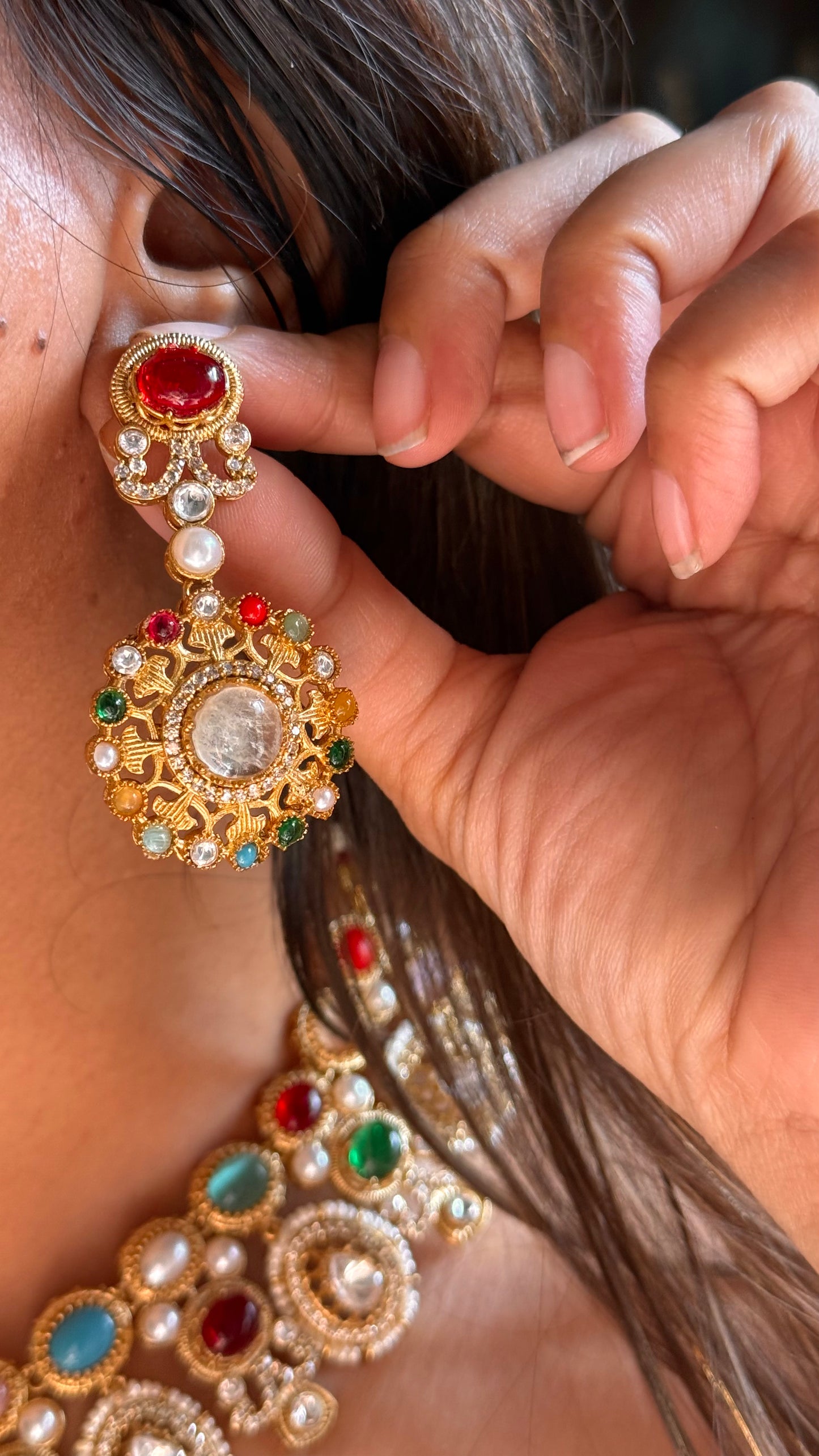 Navratna firoza & white pendant choker set