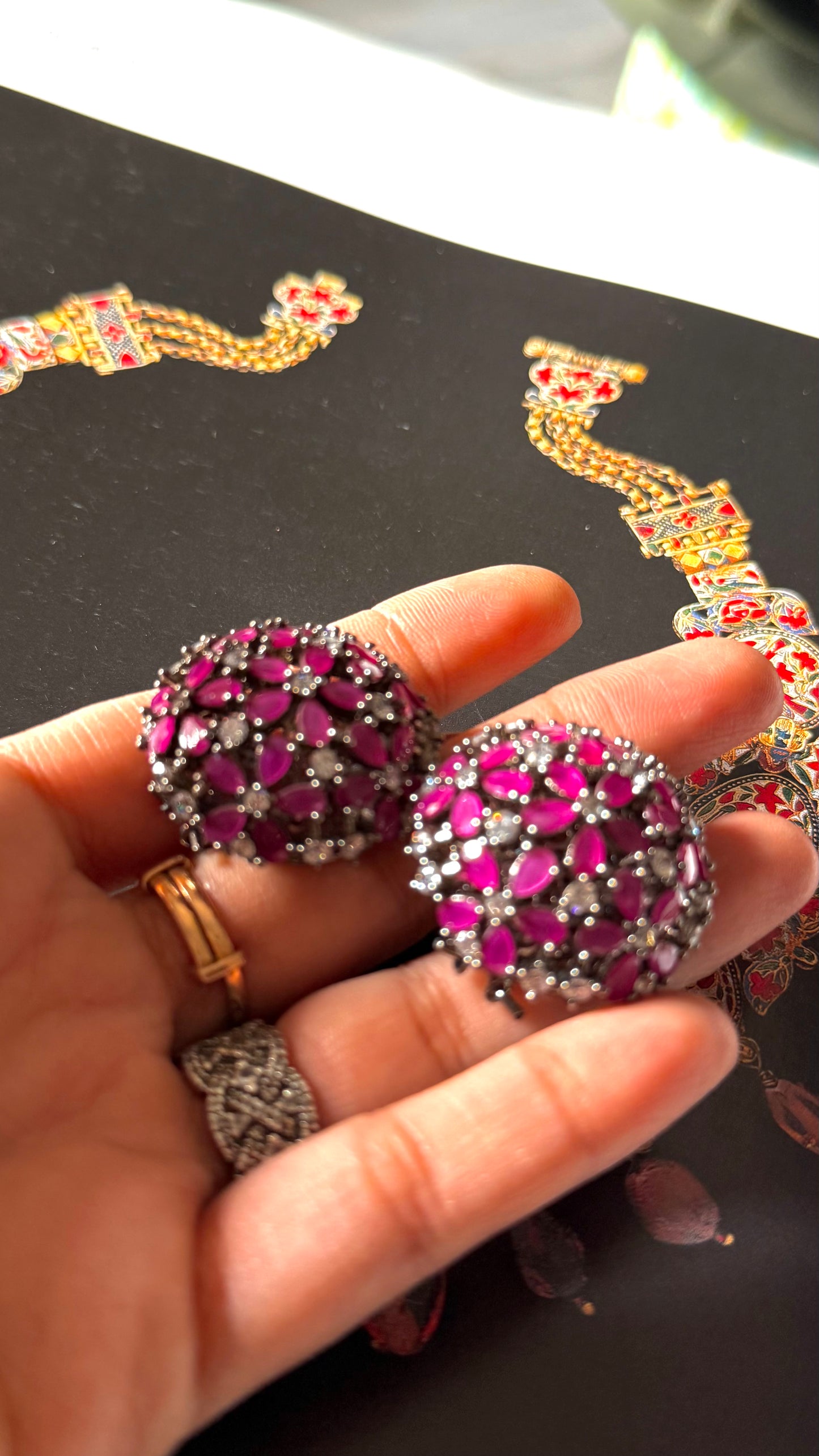 Ruby victorian black polish stud