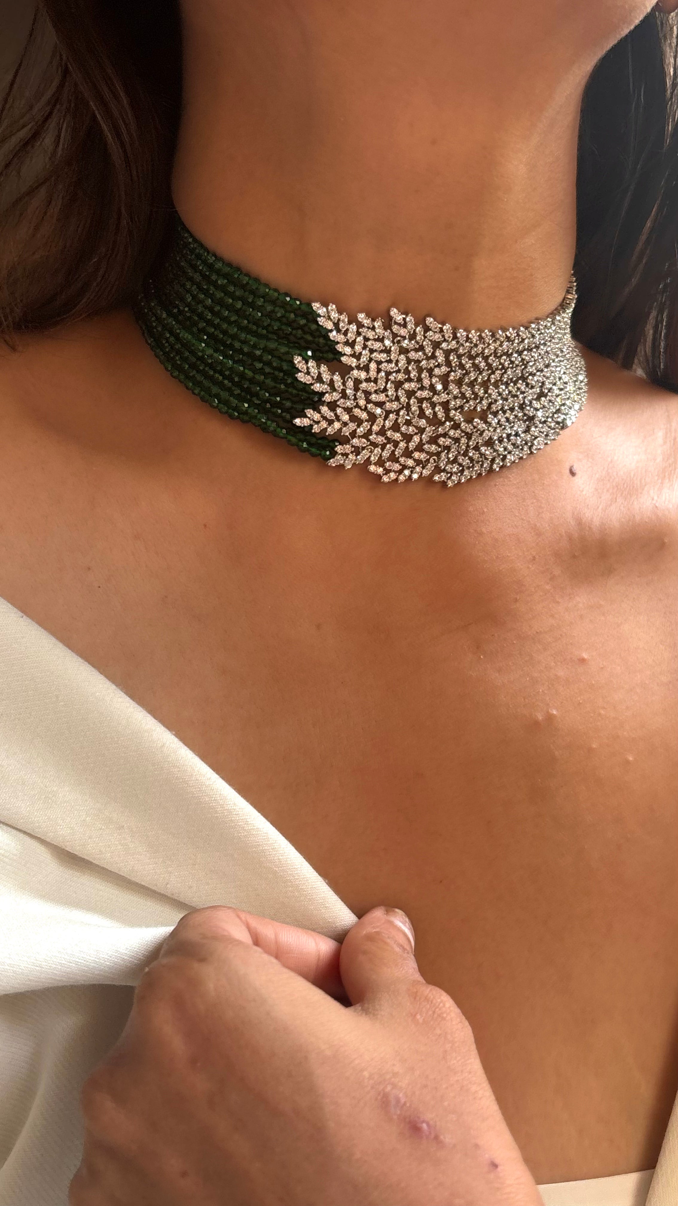 Emerald designer diamond choker