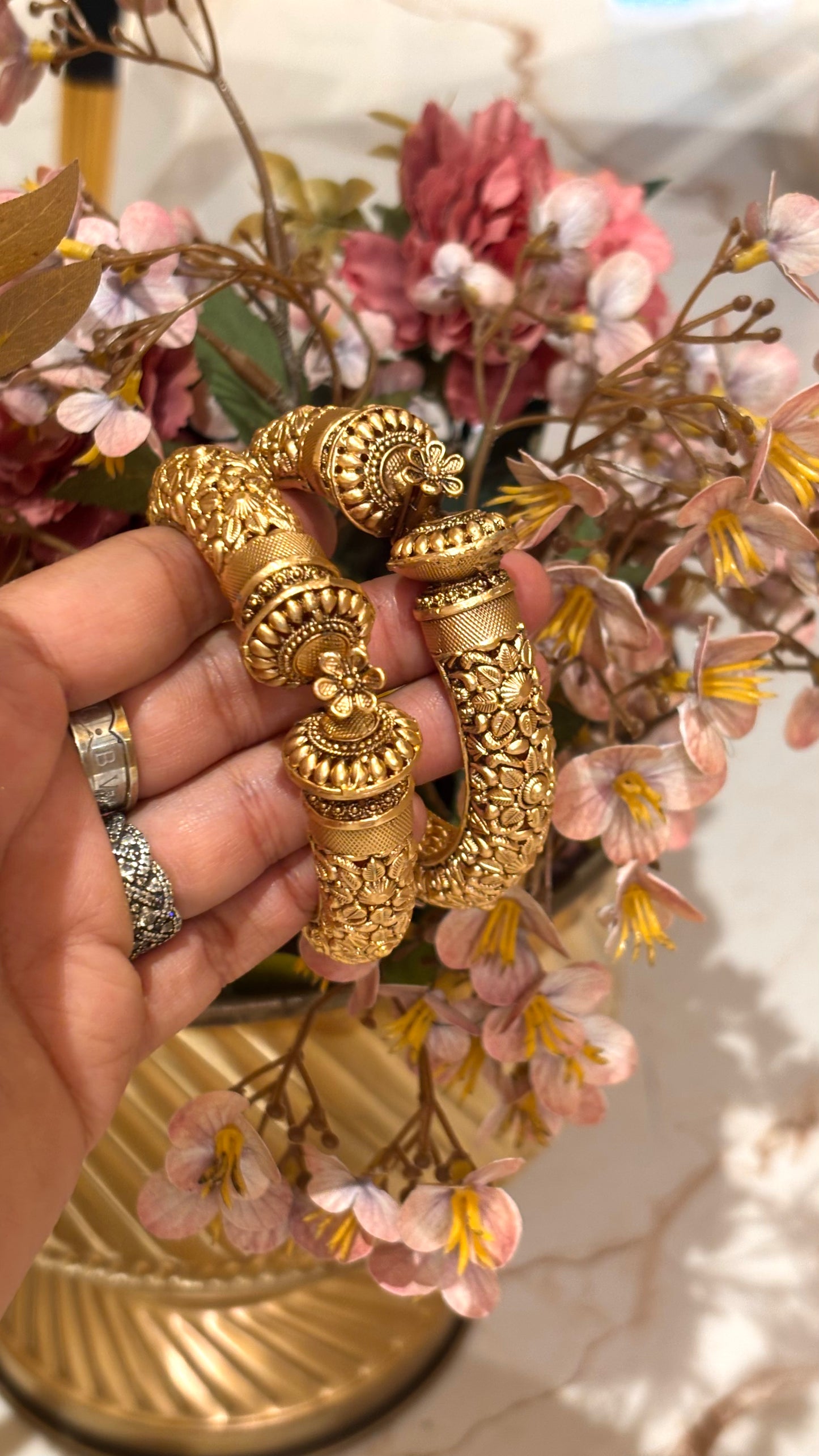 Gold floral nakshi bangles ( Polish - matte gold)