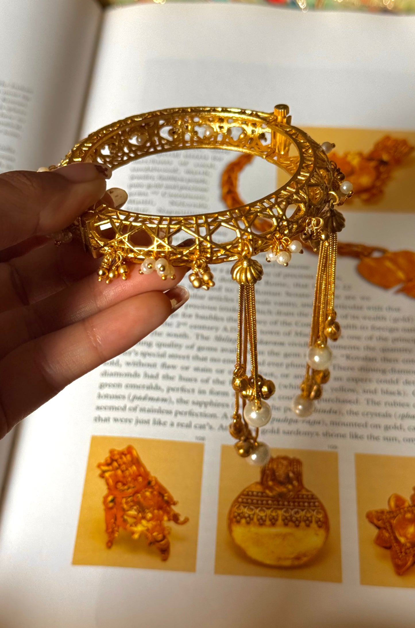 Designer gungroo drops with pearl detailing Bracelet (single)