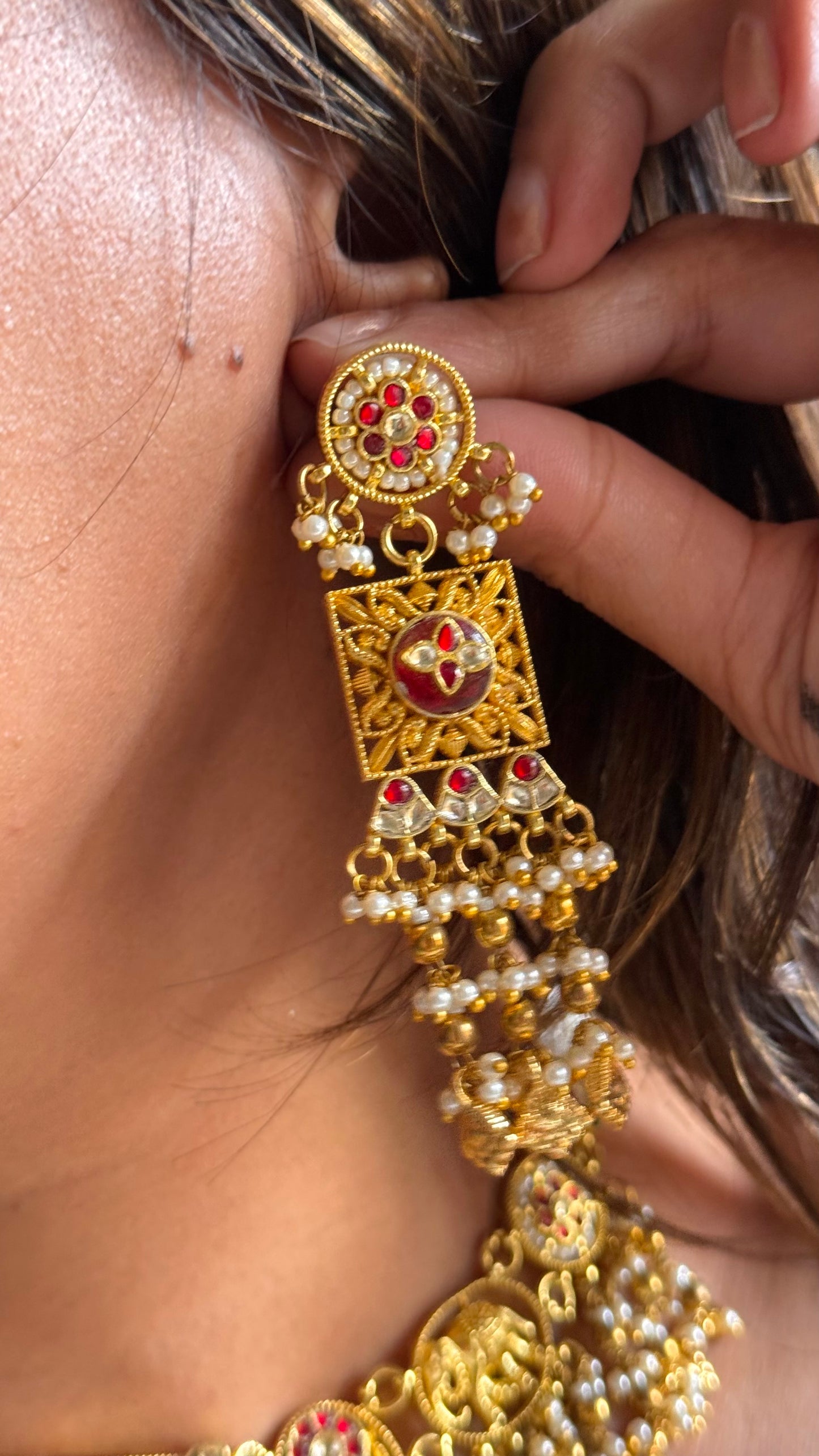 Heer golden rajwadi polki Kanthi necklace