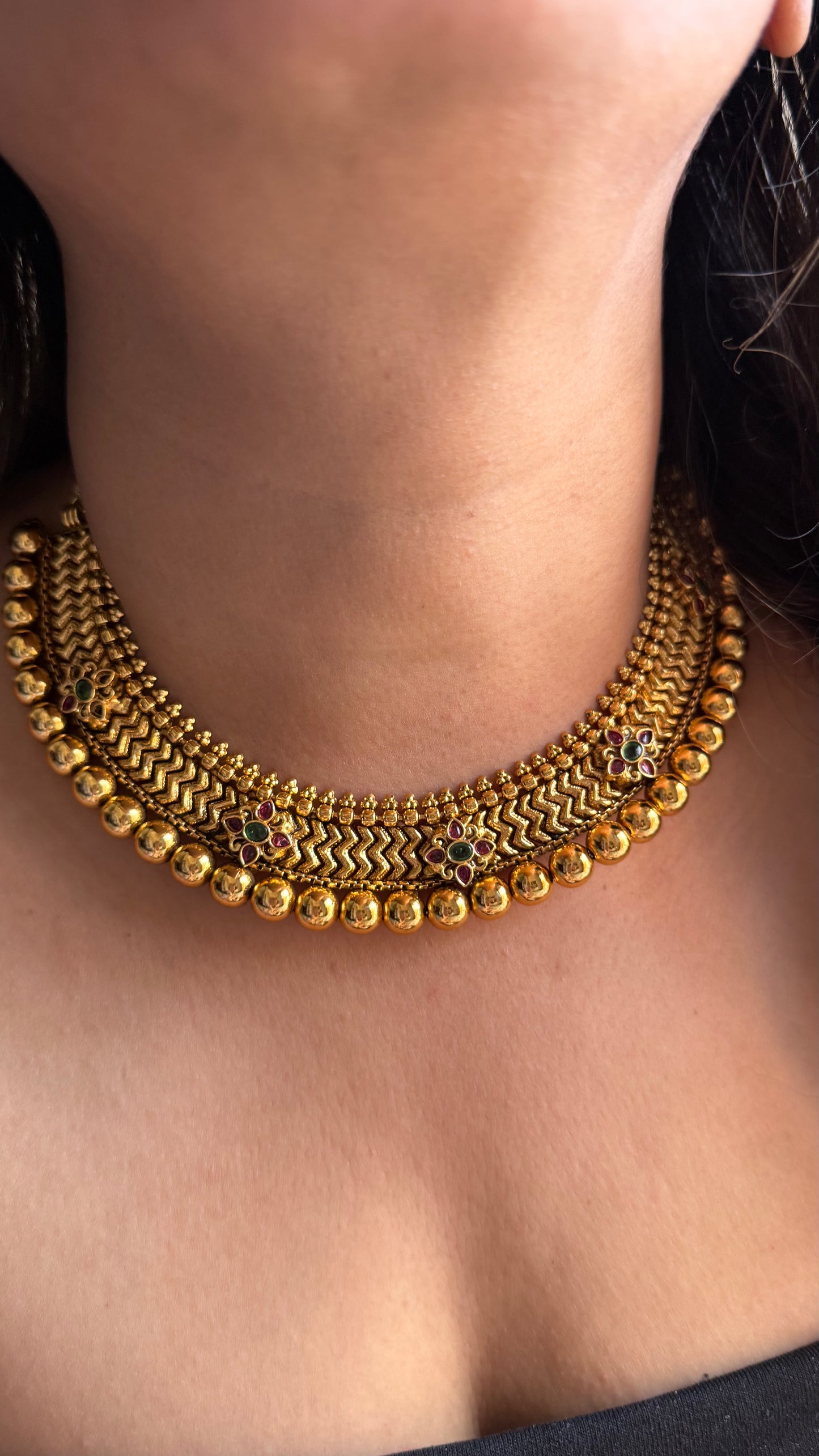 Maharashtrian jaal with emerald motif necklace