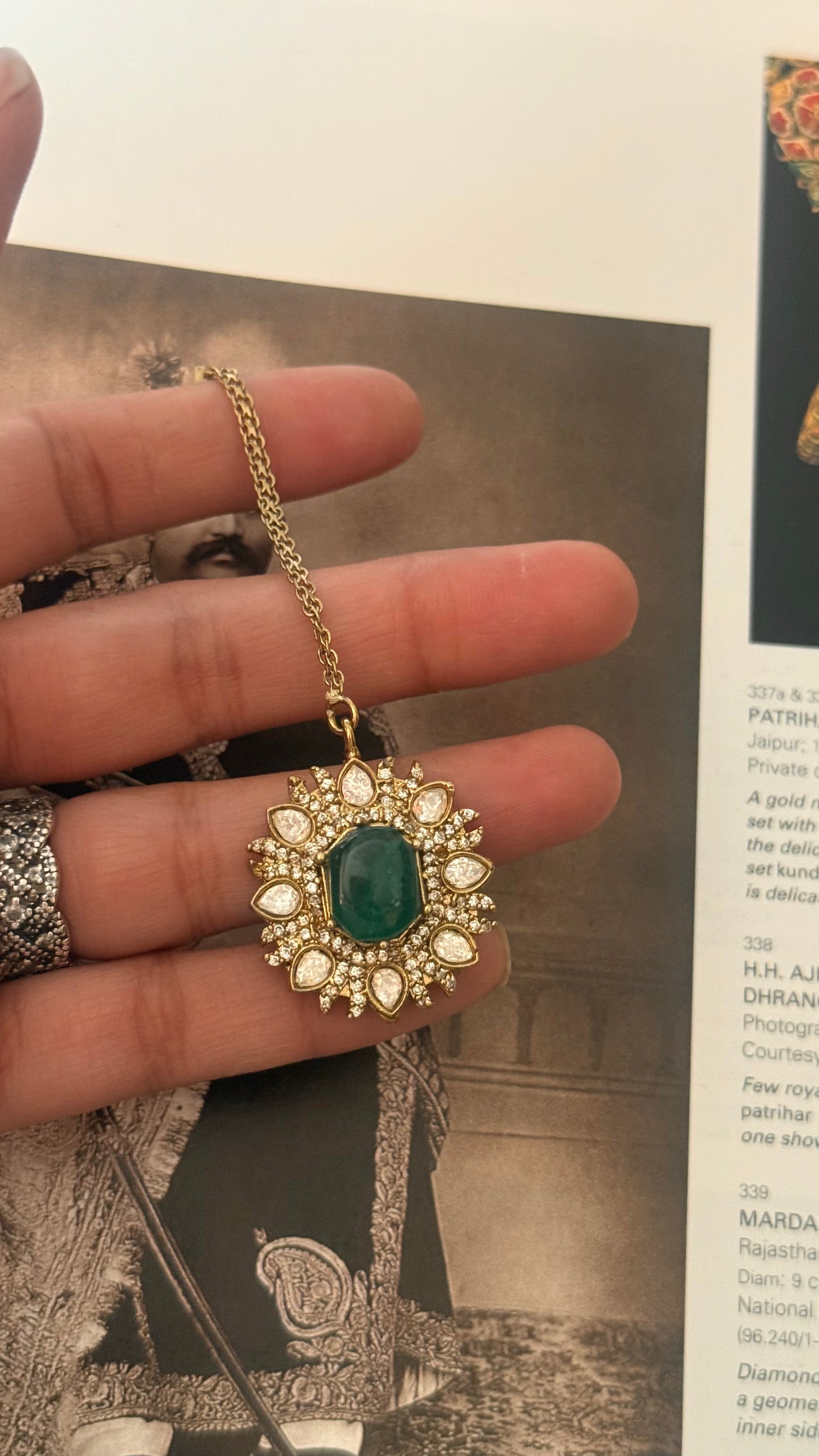 emerald doublet victorian  maangtika