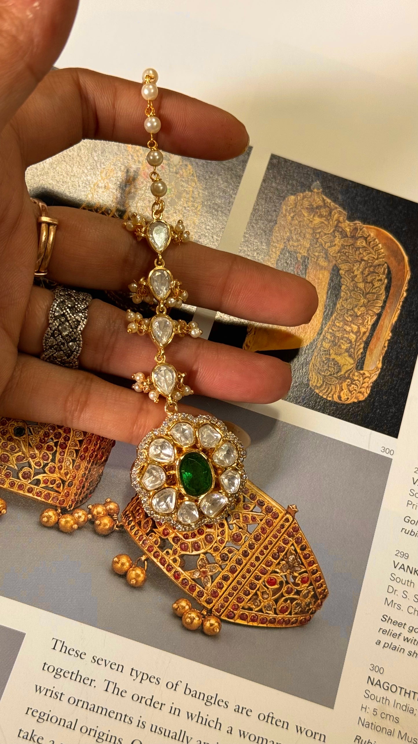 Emerald doublet real moissanite maangtika