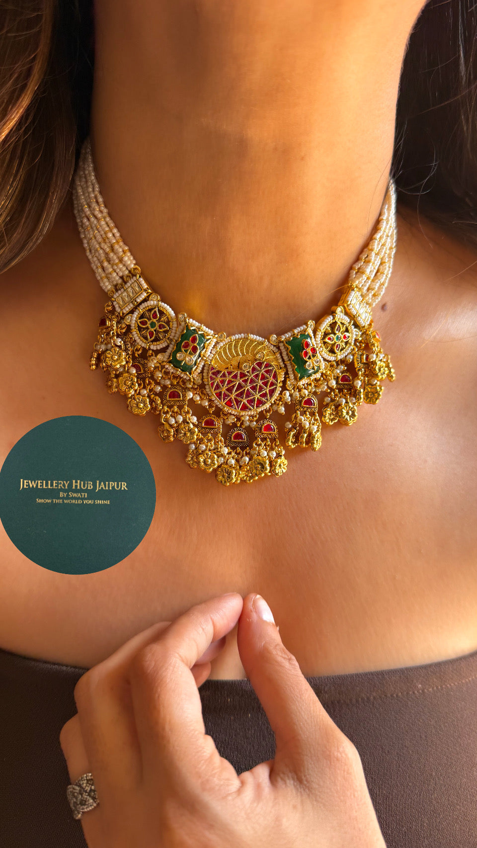 Heritage Emerald inlay choker set