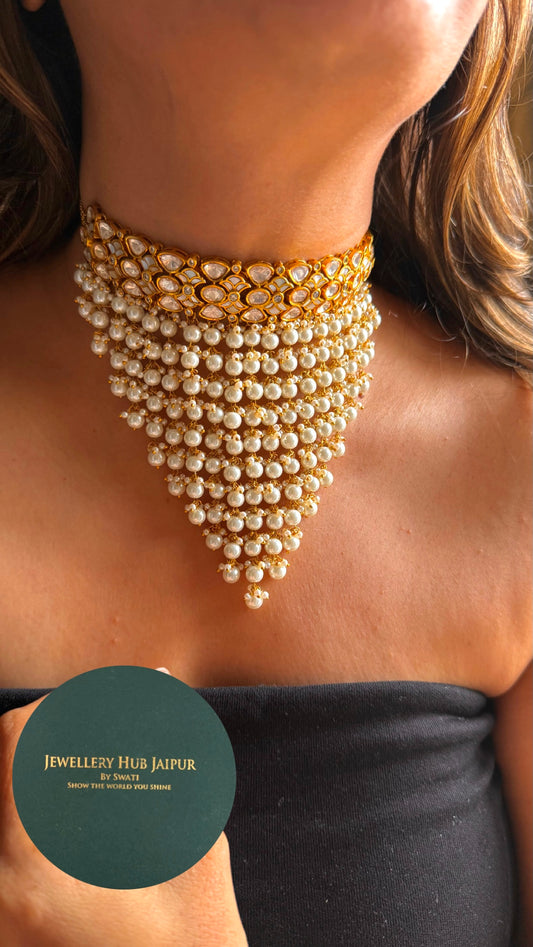 Mother of pearl with pearl detailing Necklace
