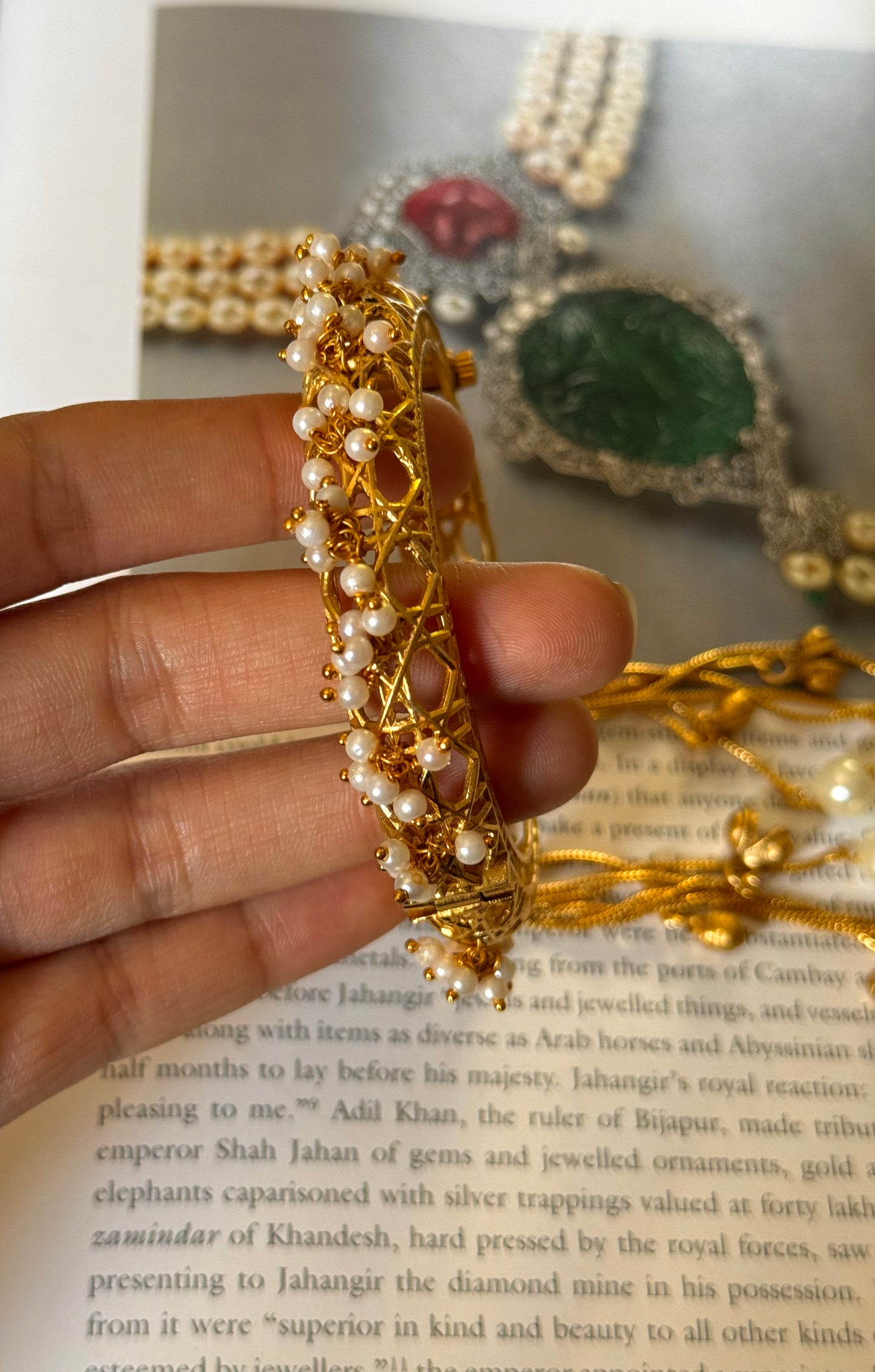 Designer bracelet with gungroo drops pearl detailing bracelet ( single)