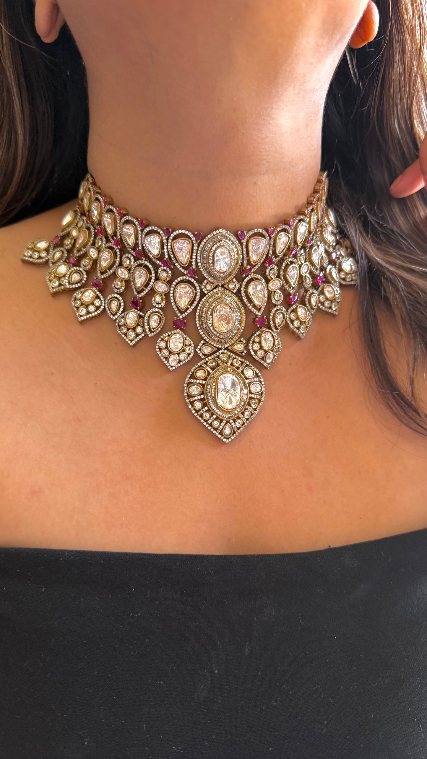 Ruby Victorian Lv Shade choker Necklace