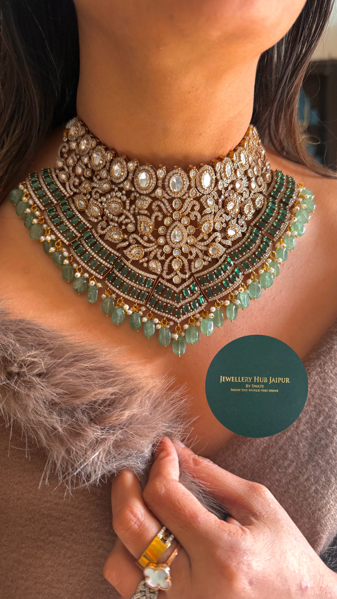 Emerald bridal asia choker