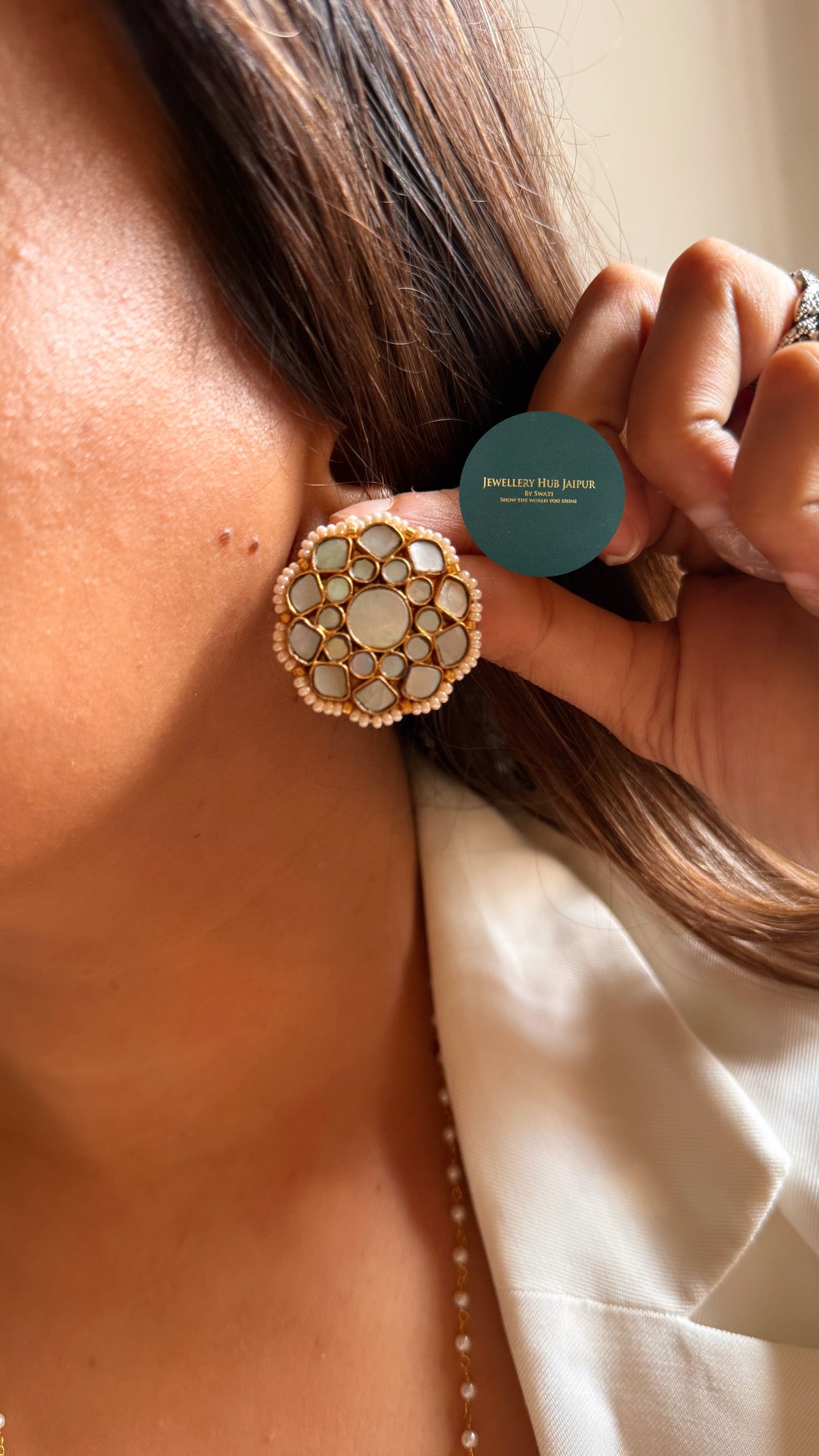 Mother of pearls paachi designed with pearls pendant