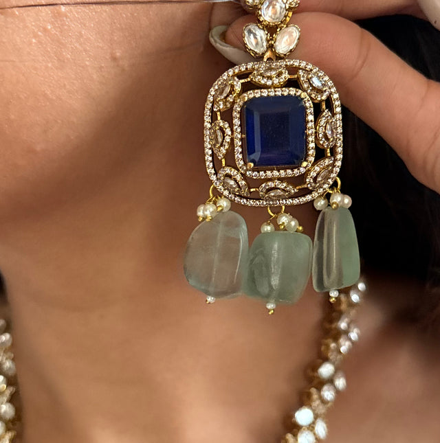 Tanzanite & mint statement necklace