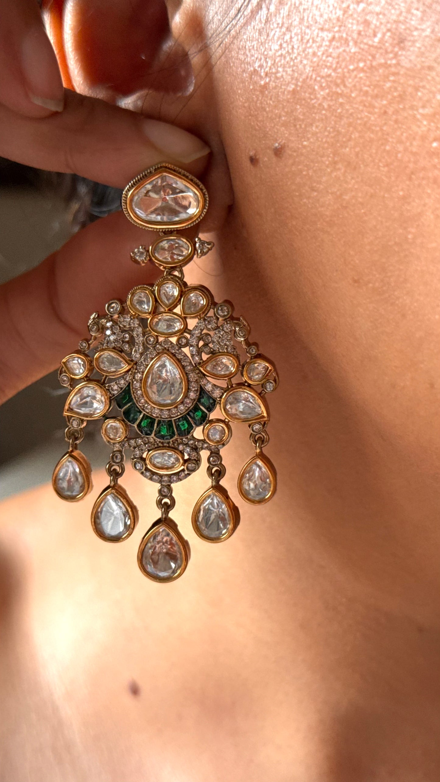 Emerald vintage  moissanite polki collar necklace