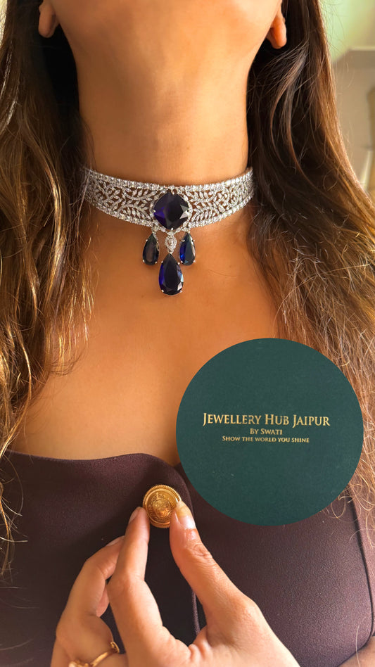 Cocktail sapphire with drop diamond choker set
