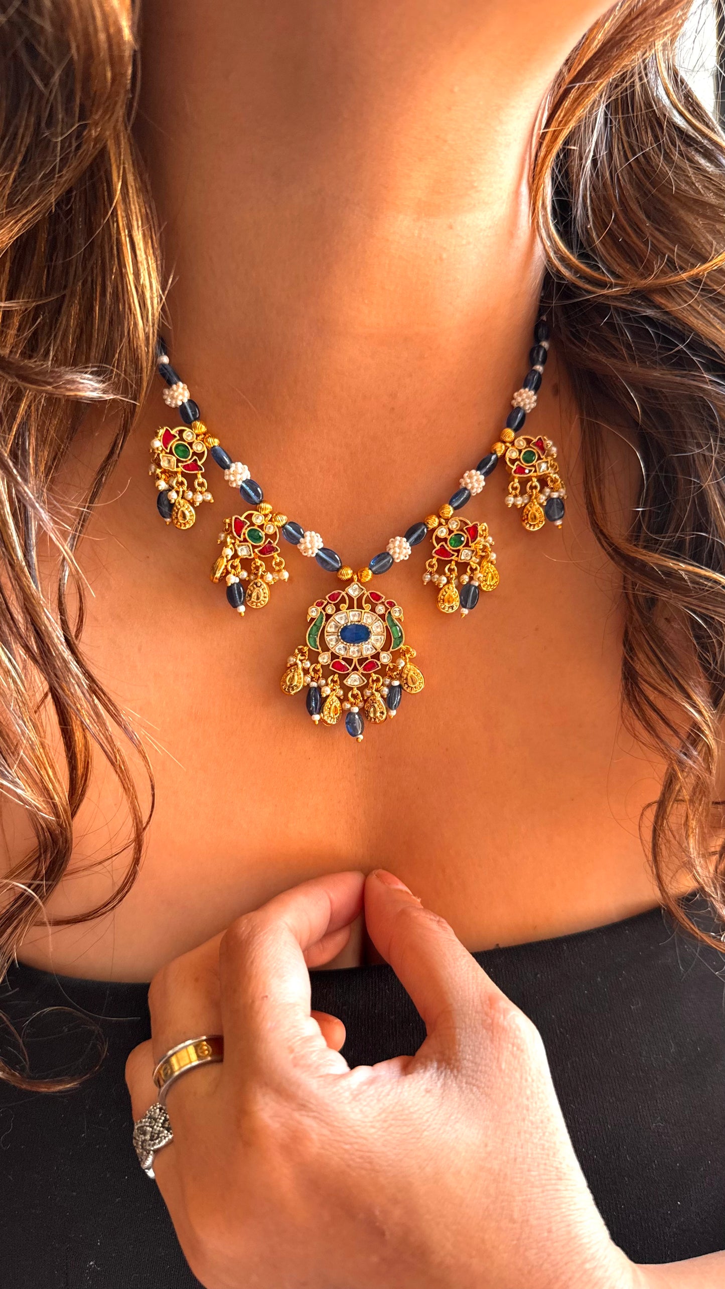 Heritage minimalist sapphire paachi necklace