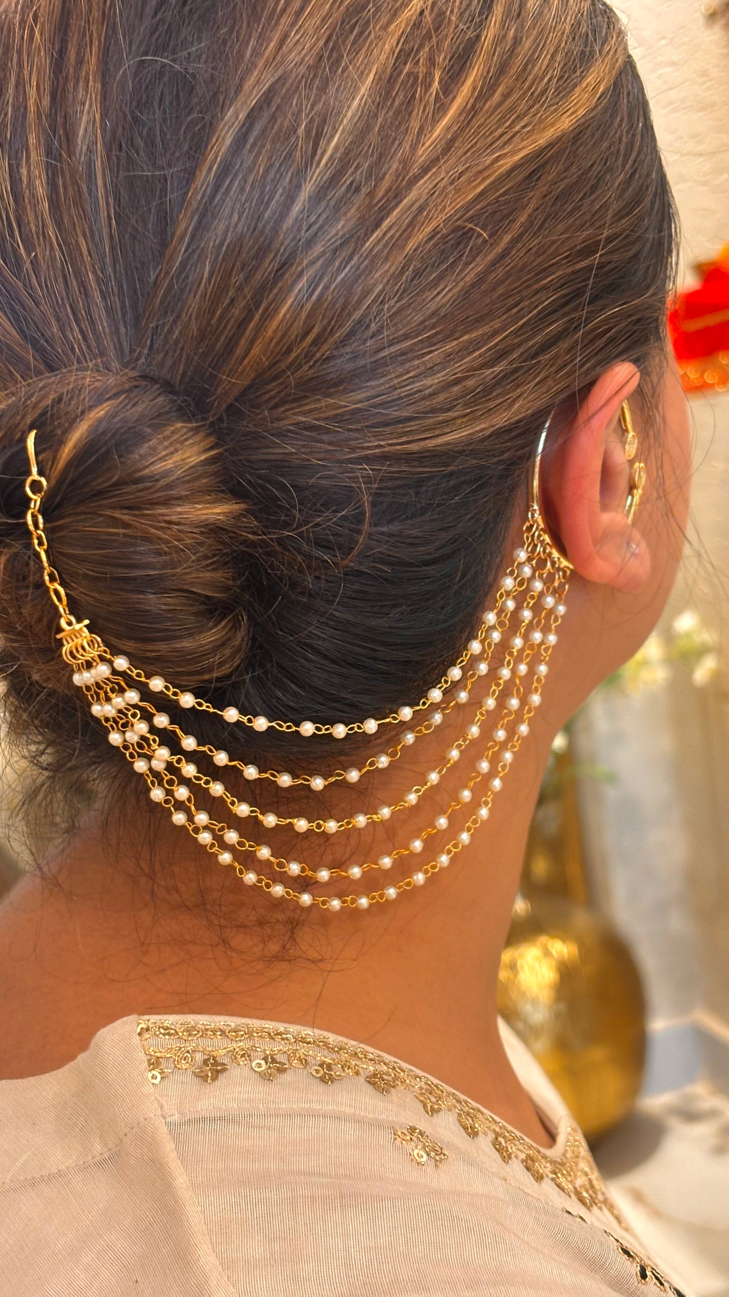 Five layered gold shine earchian
