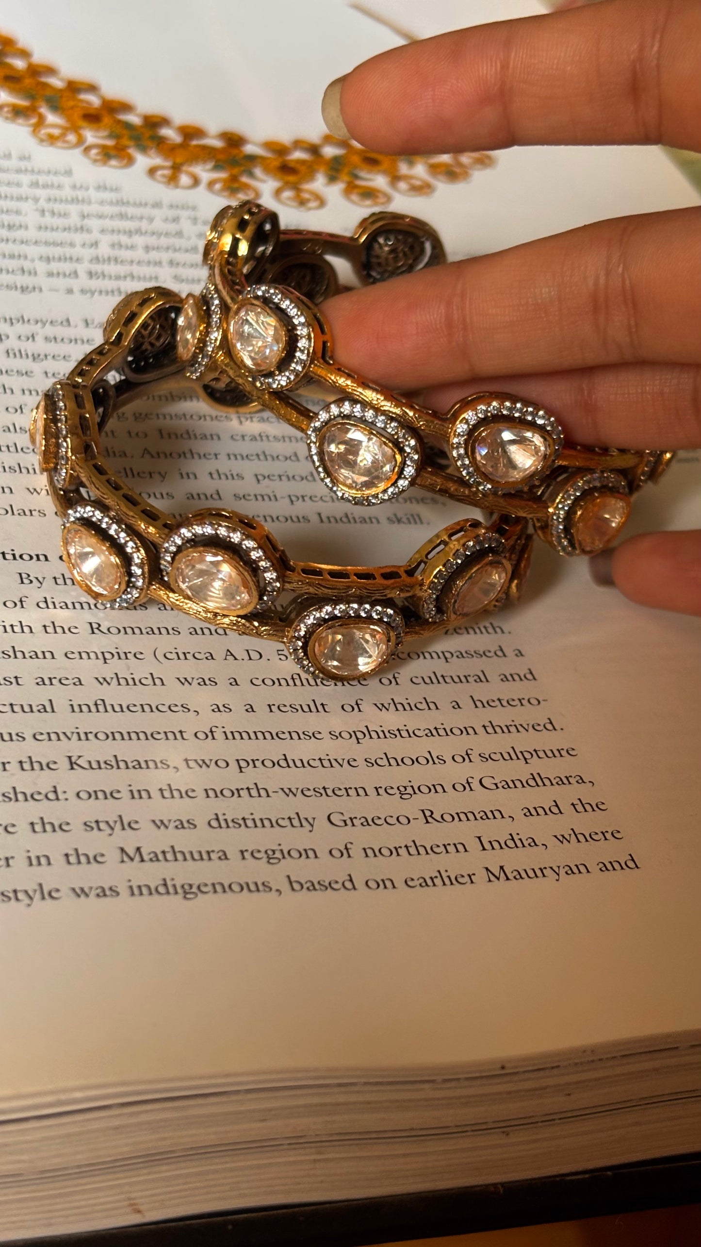 Uncut peeli polki Bangles