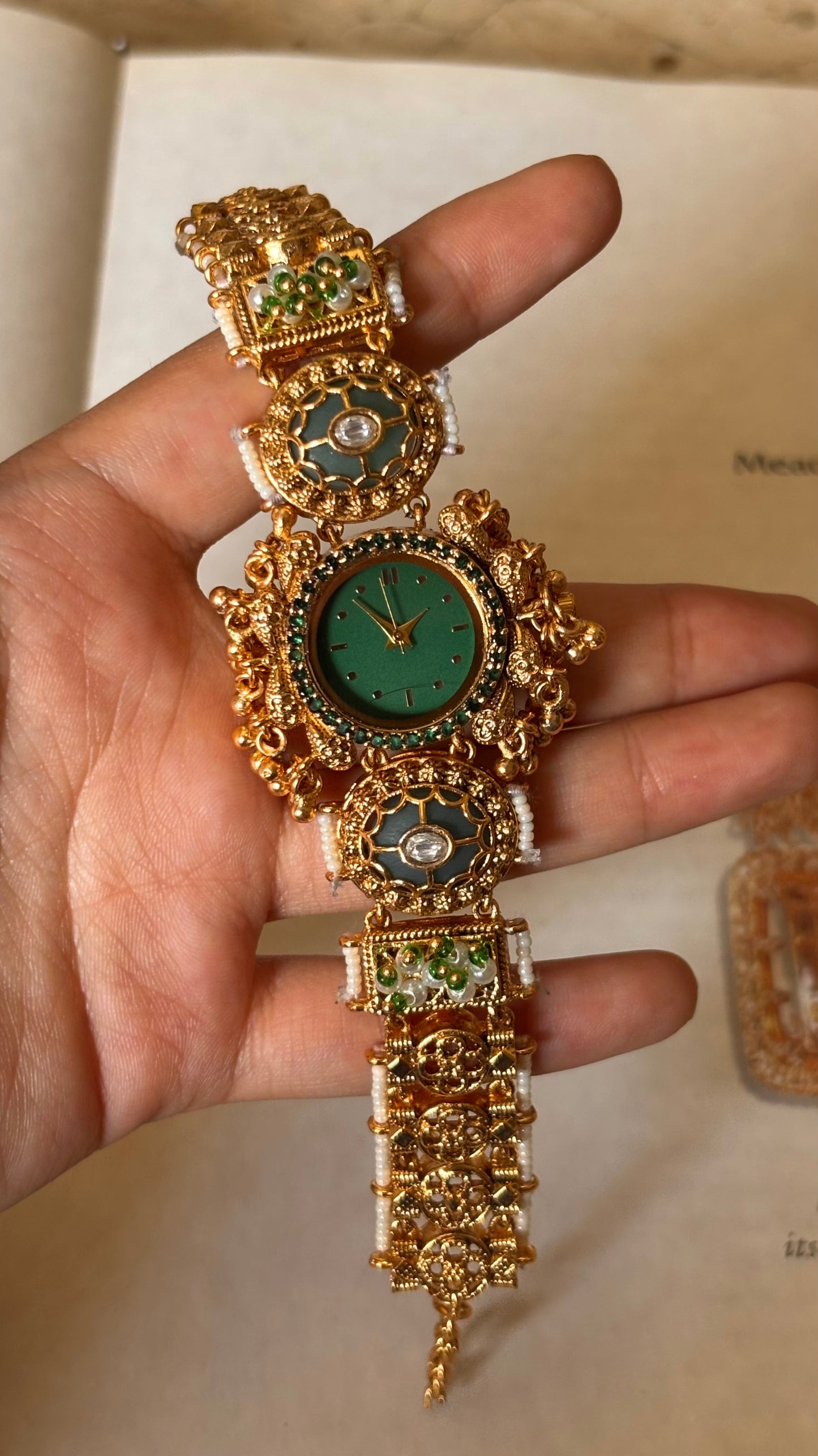Ranisa Rajwadi emerald dial Watch