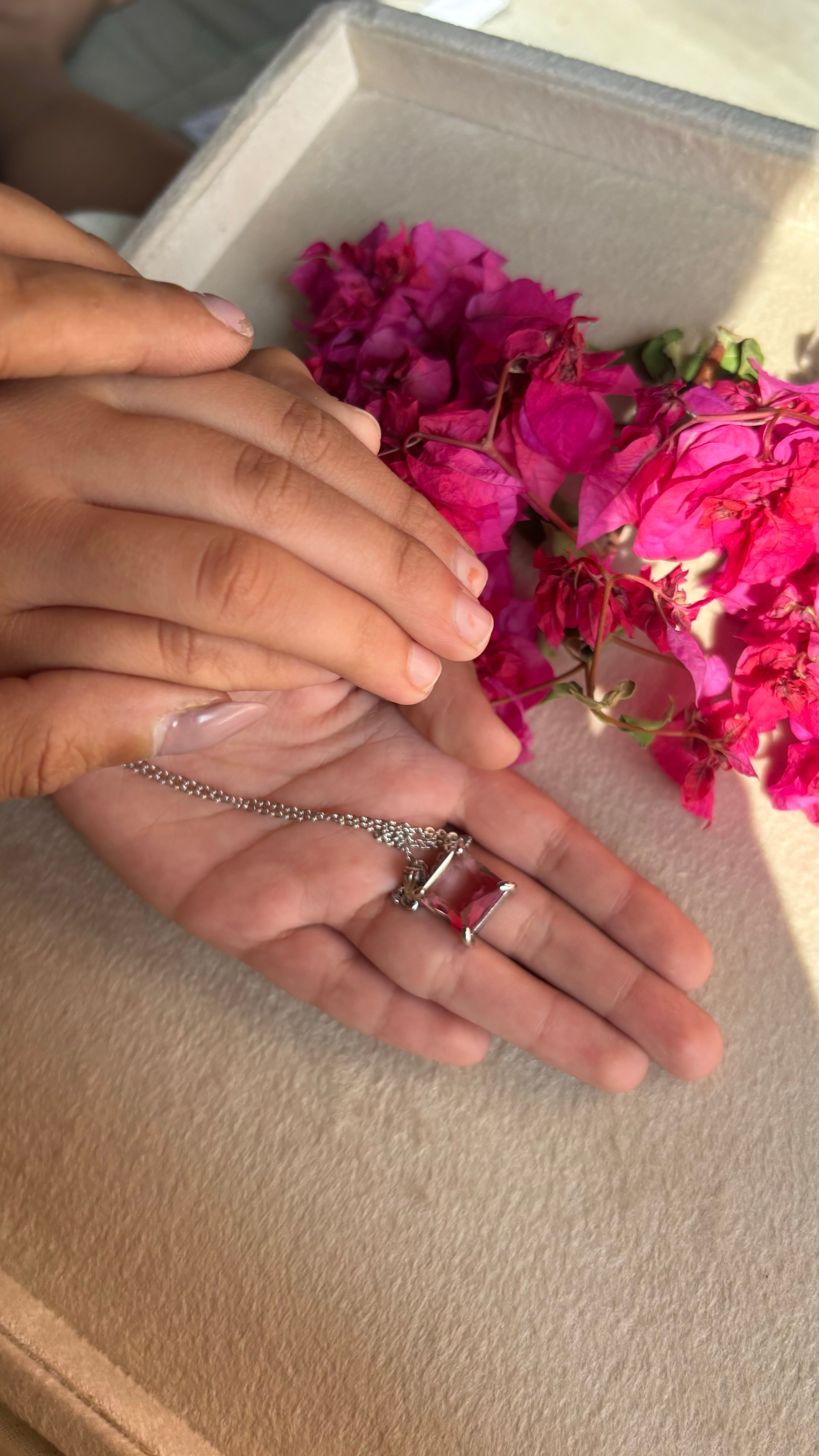 Rose quartz ombre necklace